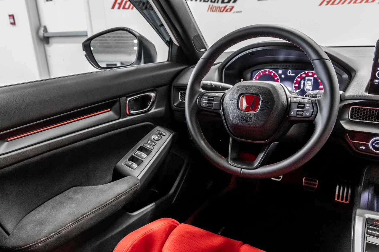2023 Honda Civic TYPE R https://www.lombardihonda.com/resize/b990ff35b810a3abc0cc817b2ca24889-1