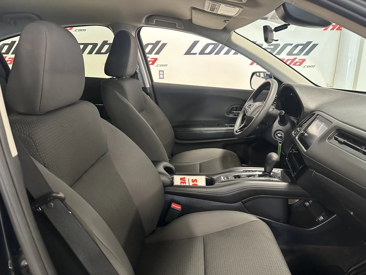 2022 Honda HR-V LX Main Image