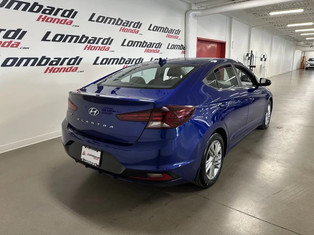 Hyundai Elantra Preferred w/Sun & Safety Package 2020