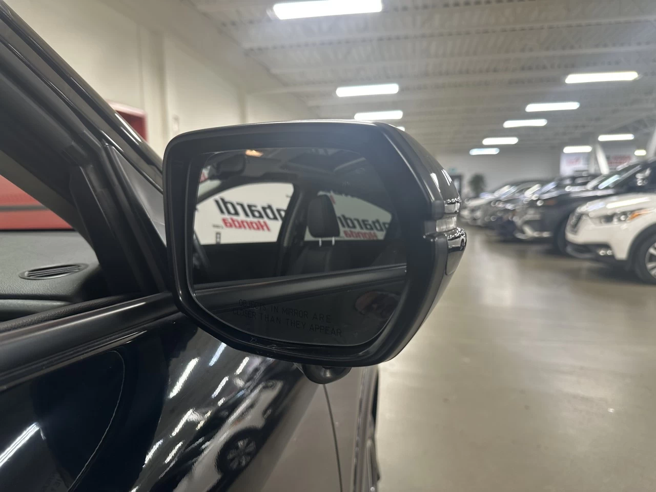 2022 Honda HR-V Touring Main Image