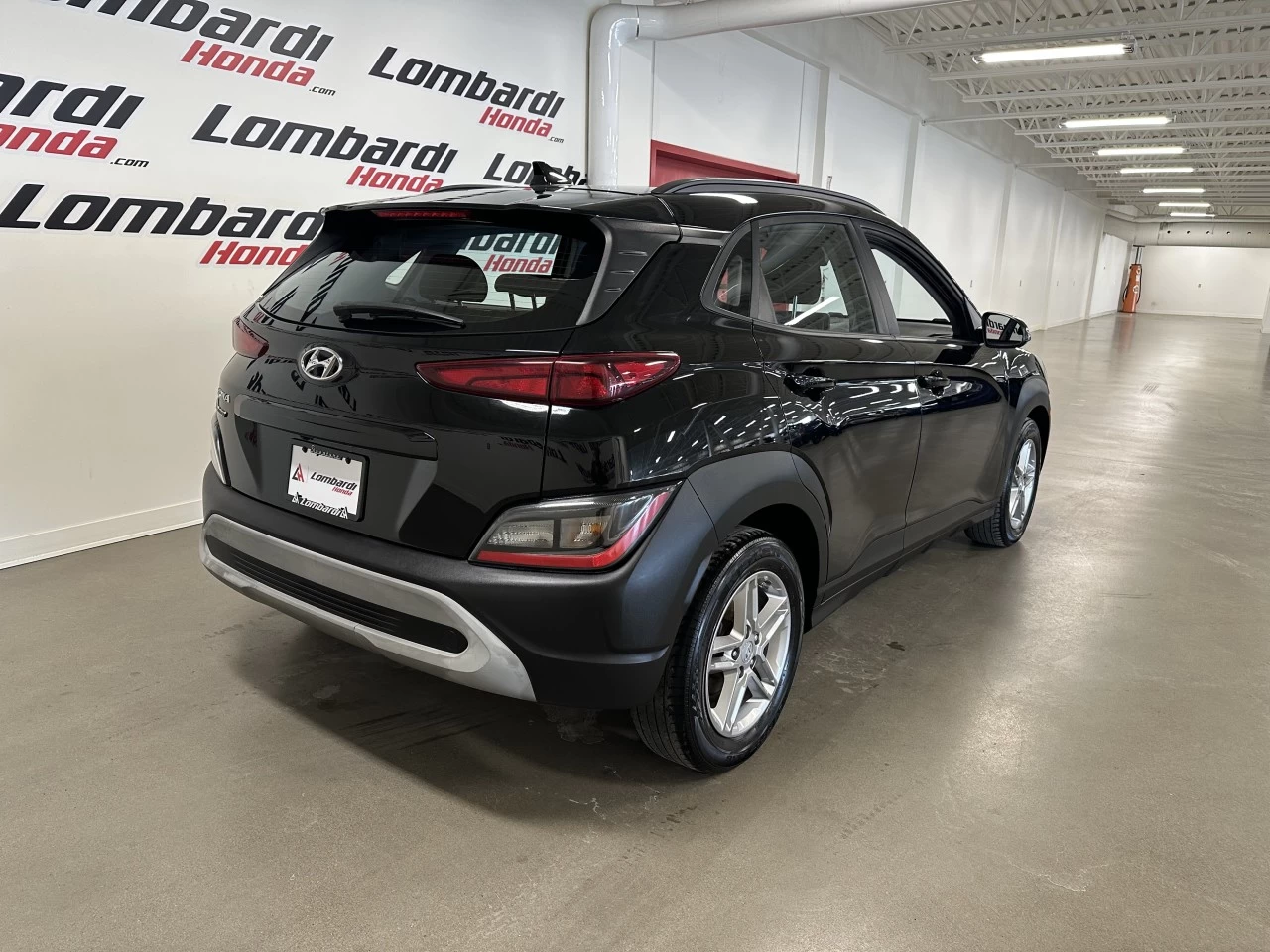 2022 Hyundai Kona Essential Main Image