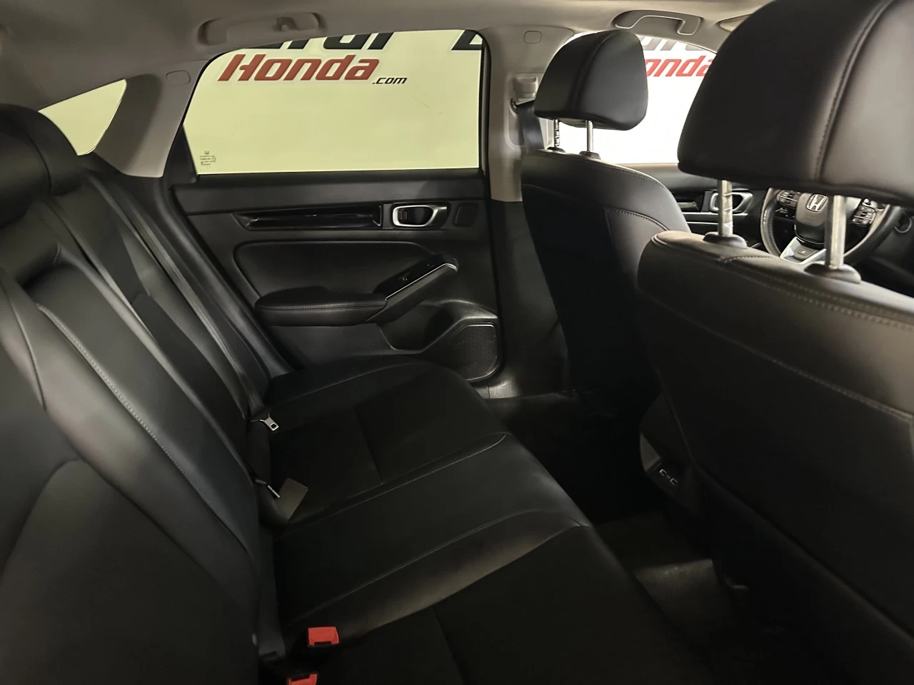 2023 Honda Civic
                                                    Touring Image principale