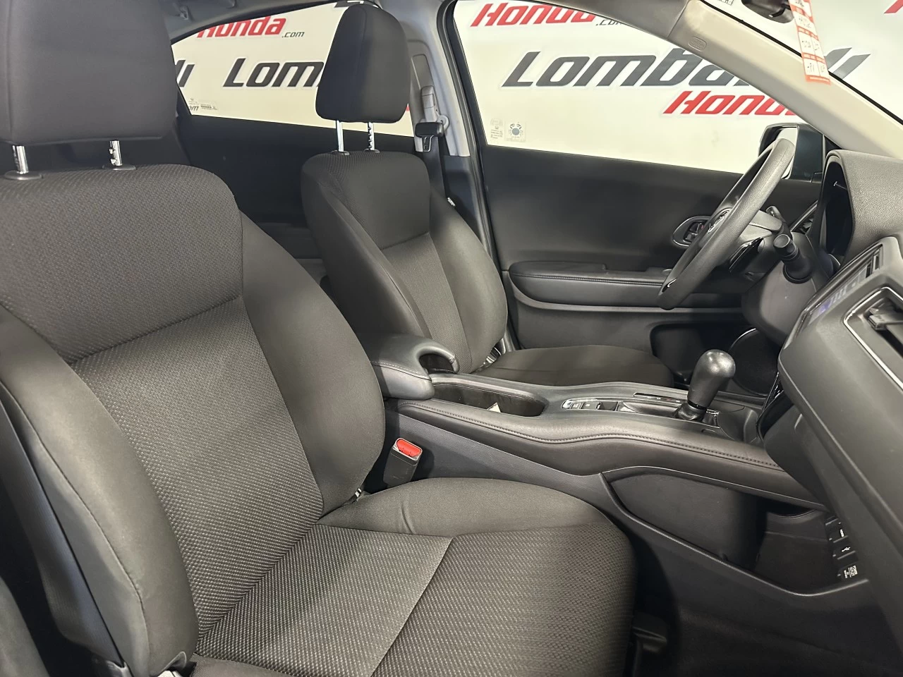 2017 Honda HR-V EX https://www.lombardihonda.com/resize/b990ff35b810a3abc0cc817b2ca24889-1