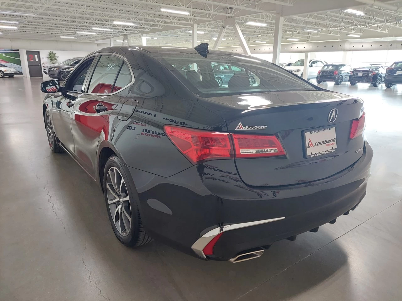 2019 Acura TLX
                                                    SH-AWD Sedan Image principale