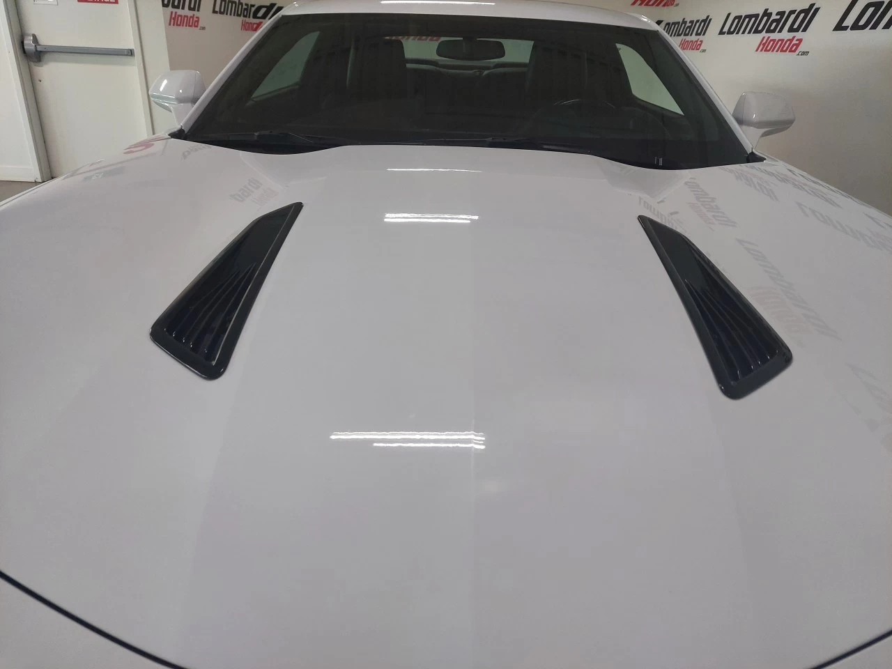 2016 Chevrolet Camaro 2SS https://www.lombardihonda.com/resize/b990ff35b810a3abc0cc817b2ca24889-1