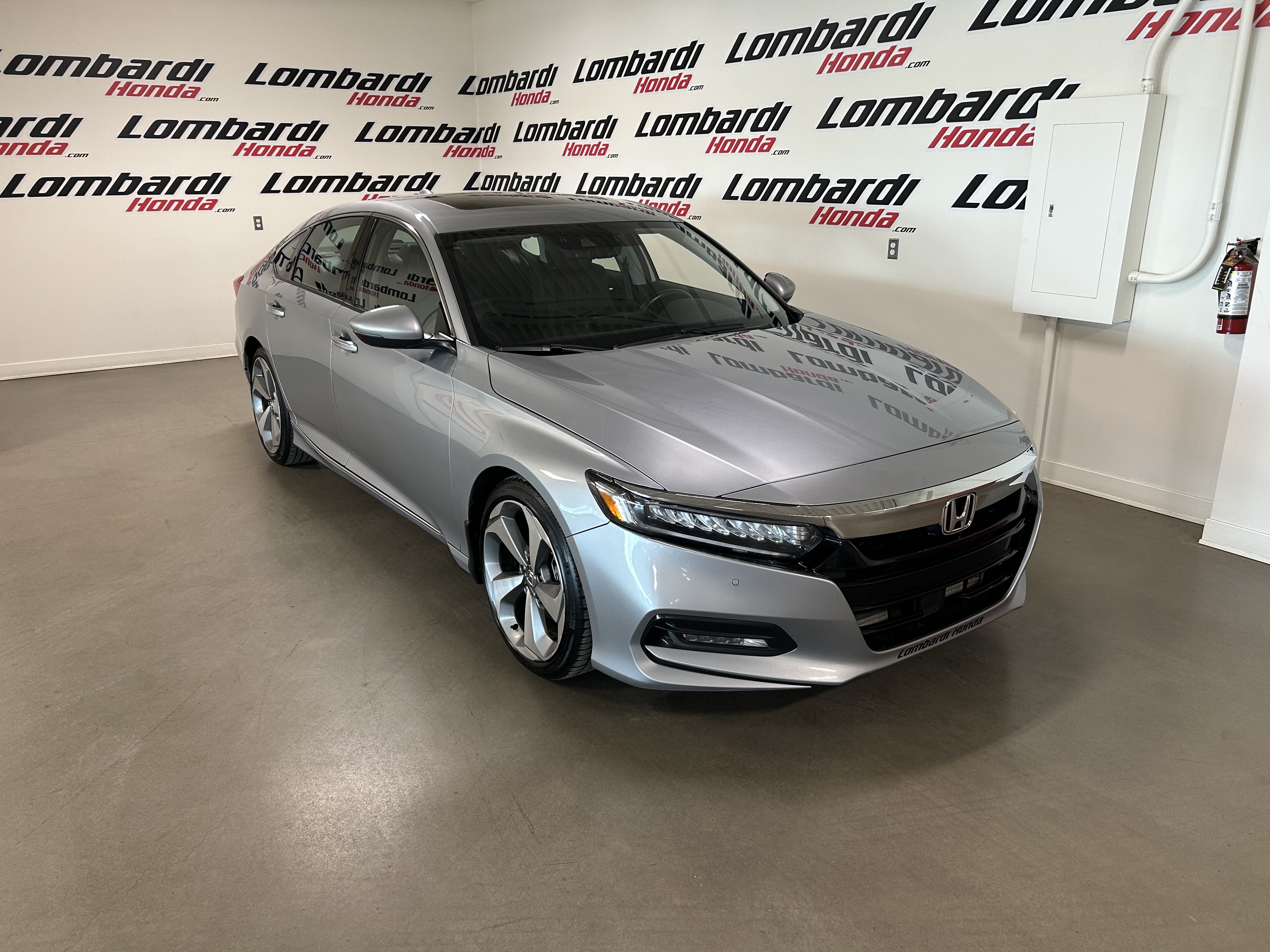 2019 Honda Accord Touring Image principale