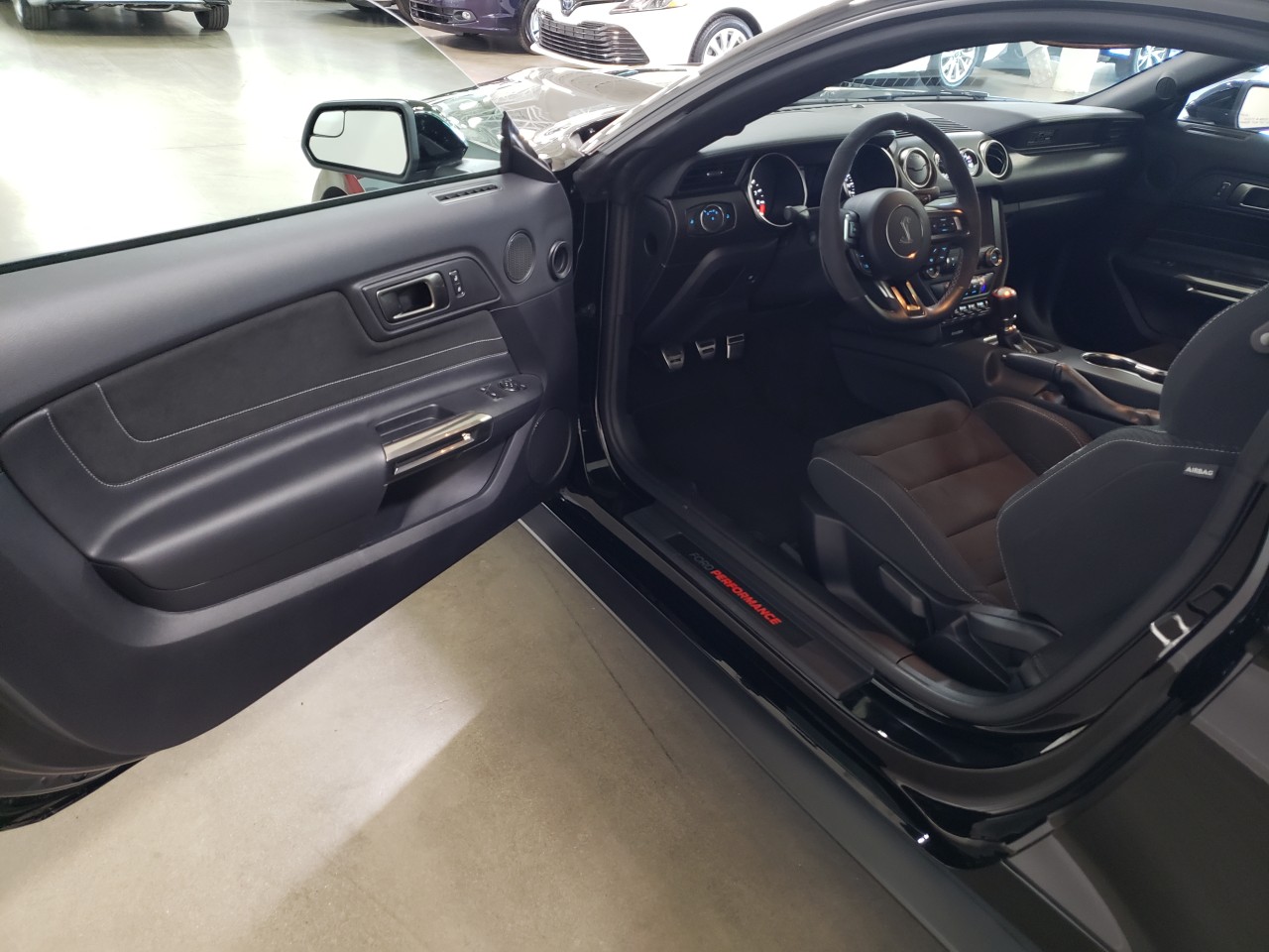 2017 Ford Mustang Shelby Main Image