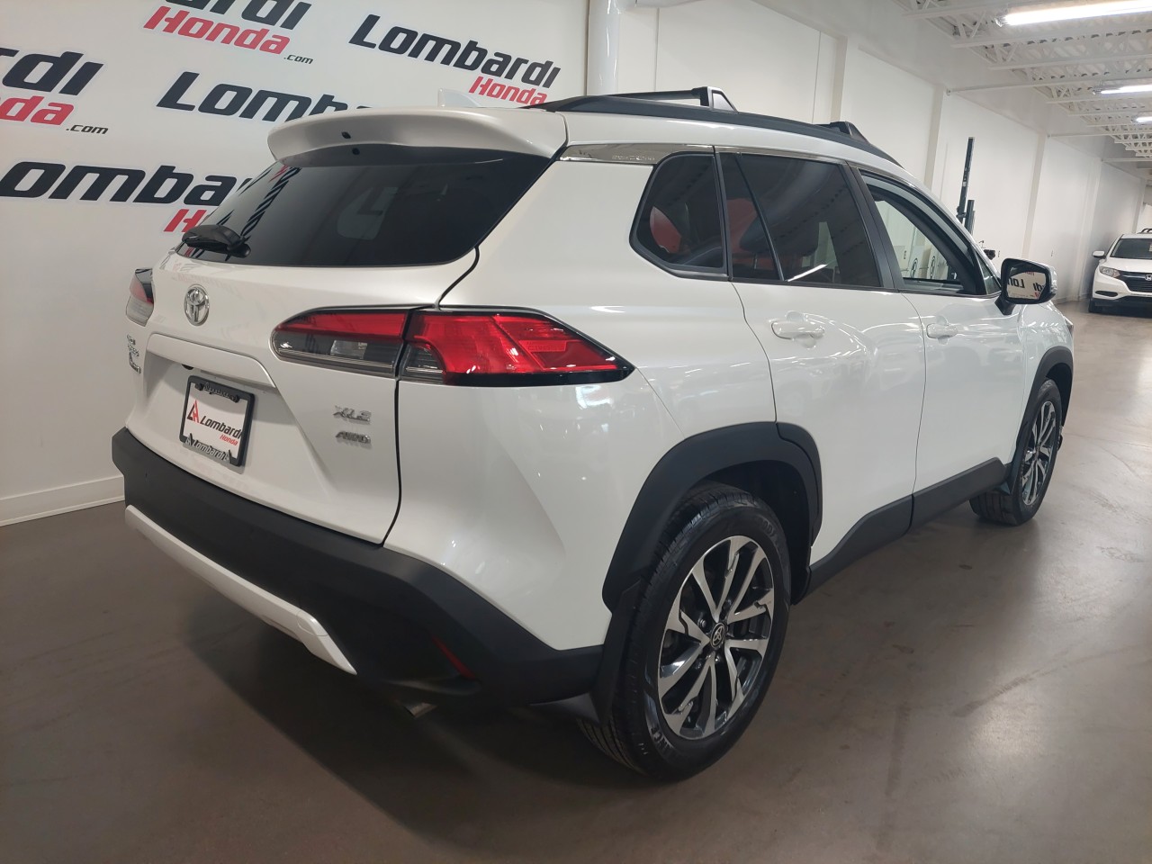 2022 Toyota Corolla Cross XLE Main Image