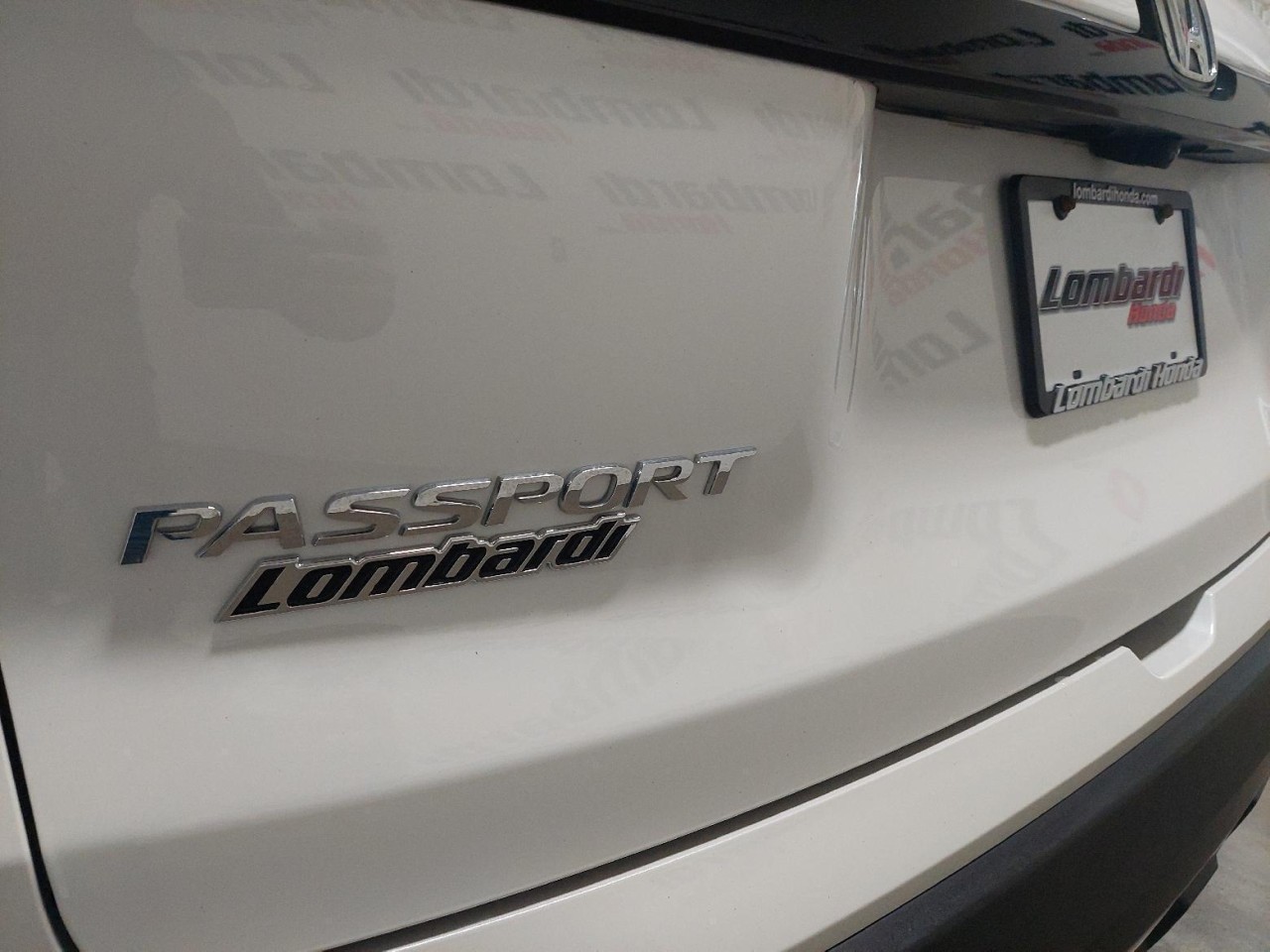 2022 Honda Passport TOURING Main Image