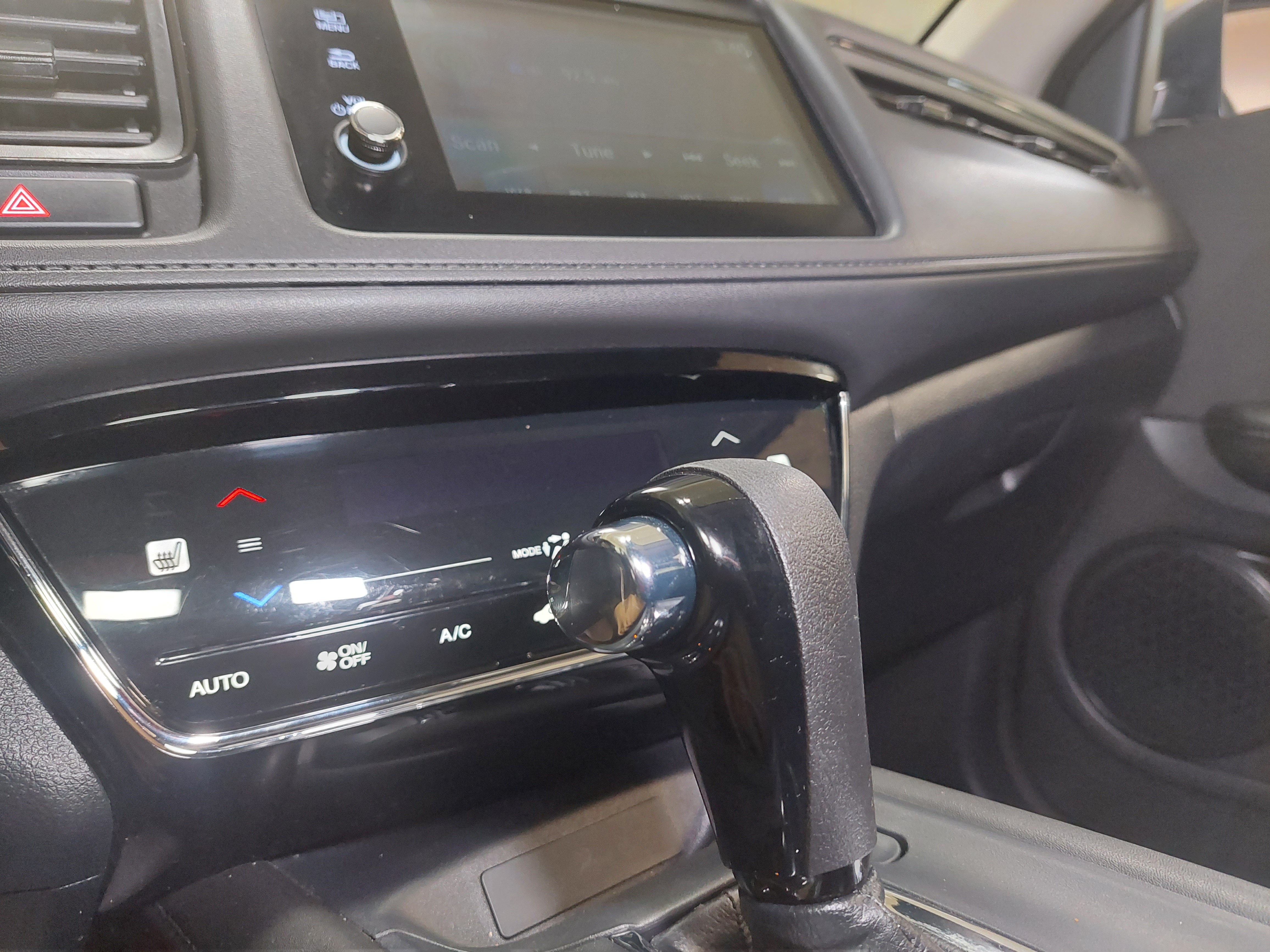 2021 Honda HR-V LX AWD Main Image