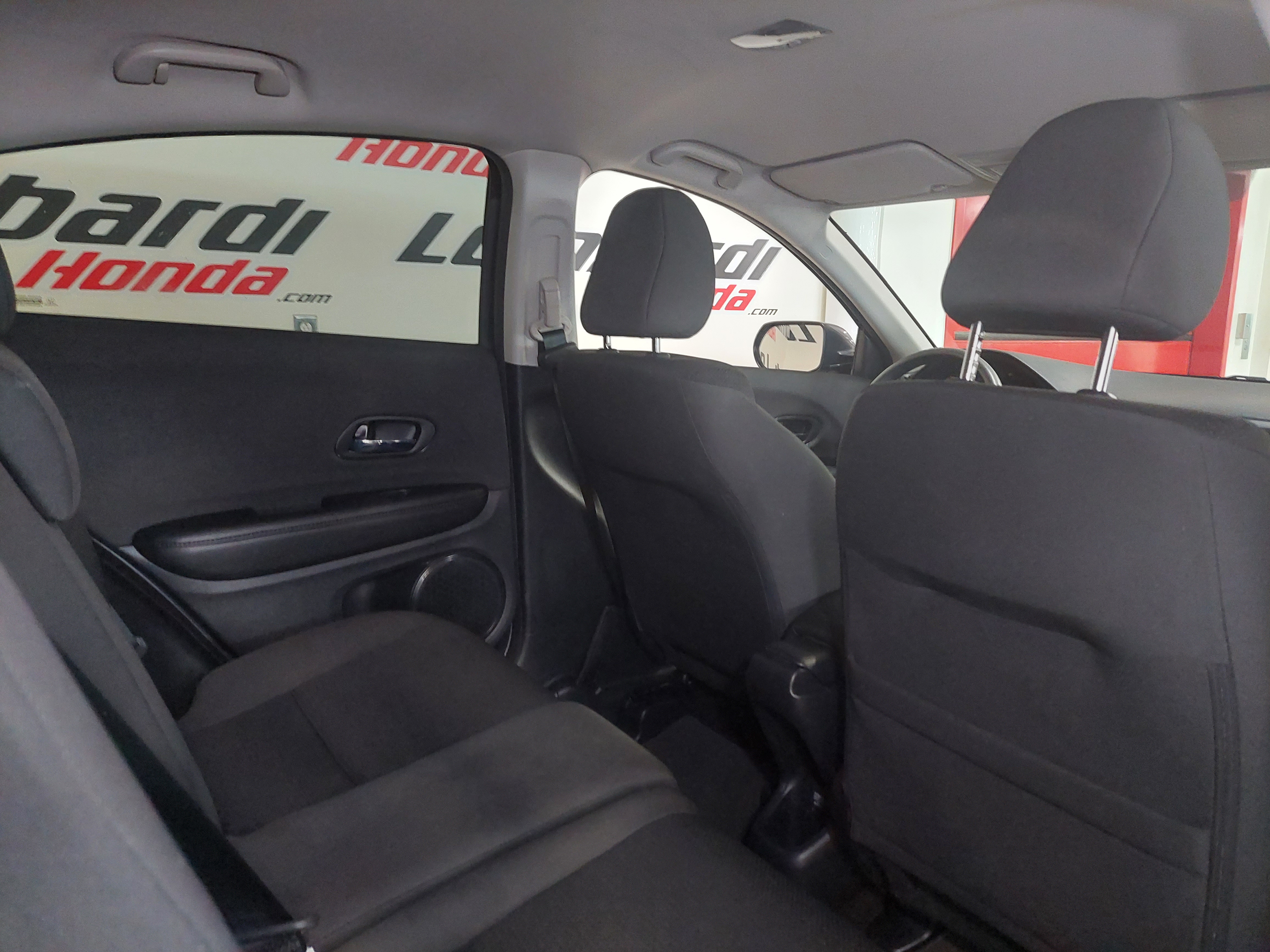2021 Honda HR-V LX AWD Main Image