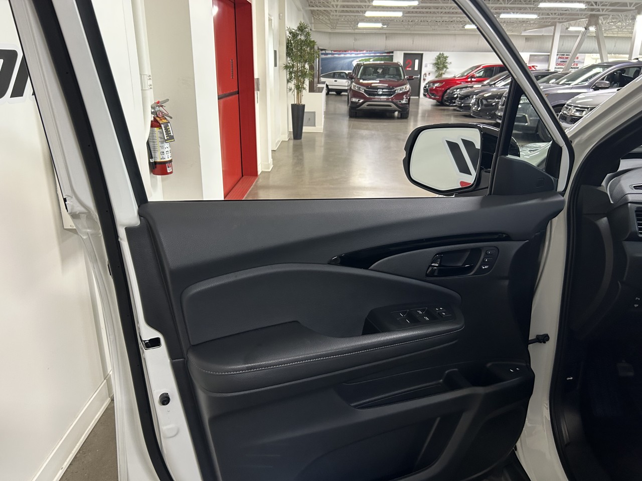2022 Honda Passport Touring-V6-CUIR-MARCHEPIEDS Main Image