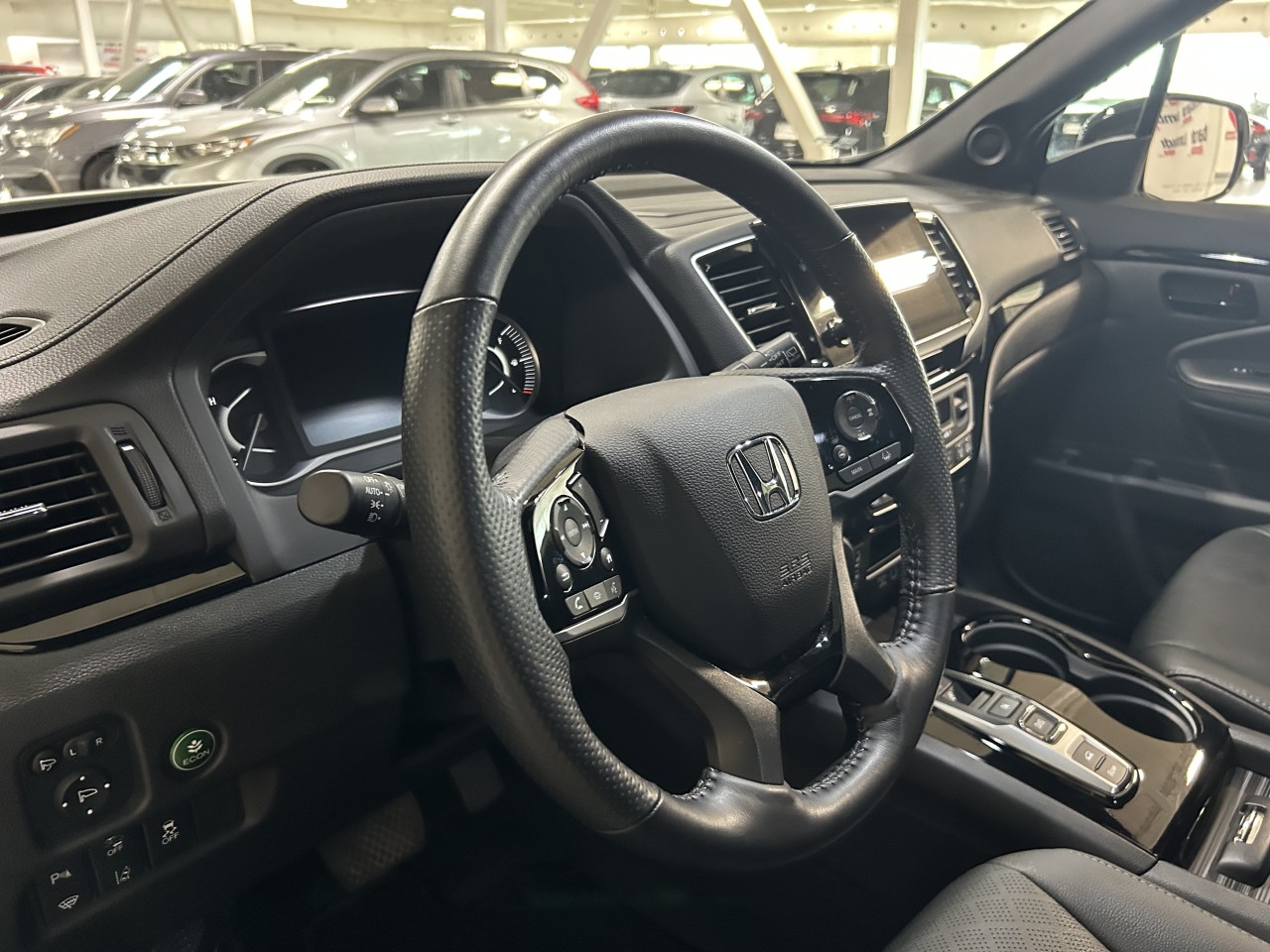 2022 Honda Passport Touring-V6-CUIR-MARCHEPIEDS Main Image