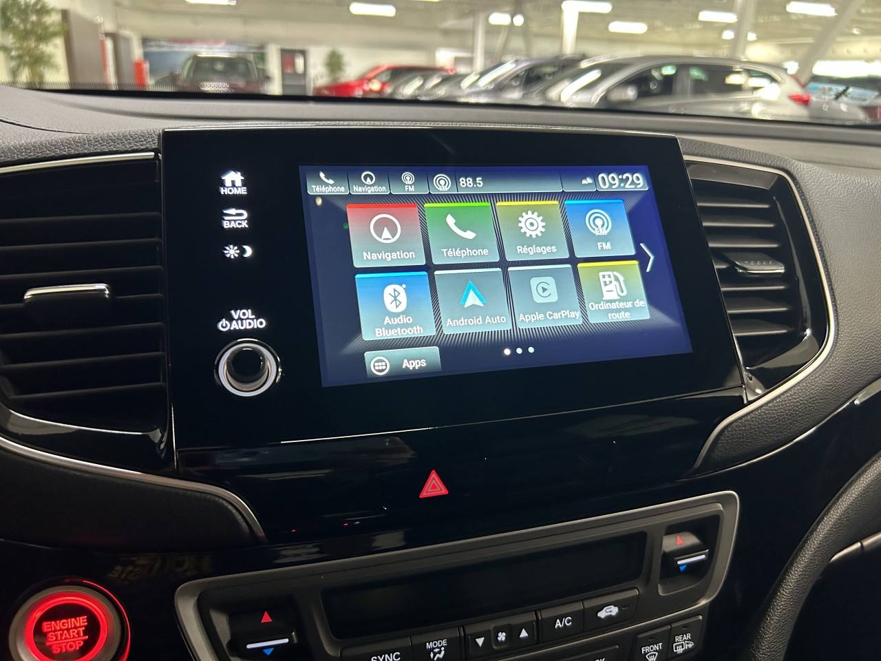 2022 Honda Passport Touring-V6-CUIR-MARCHEPIEDS Main Image