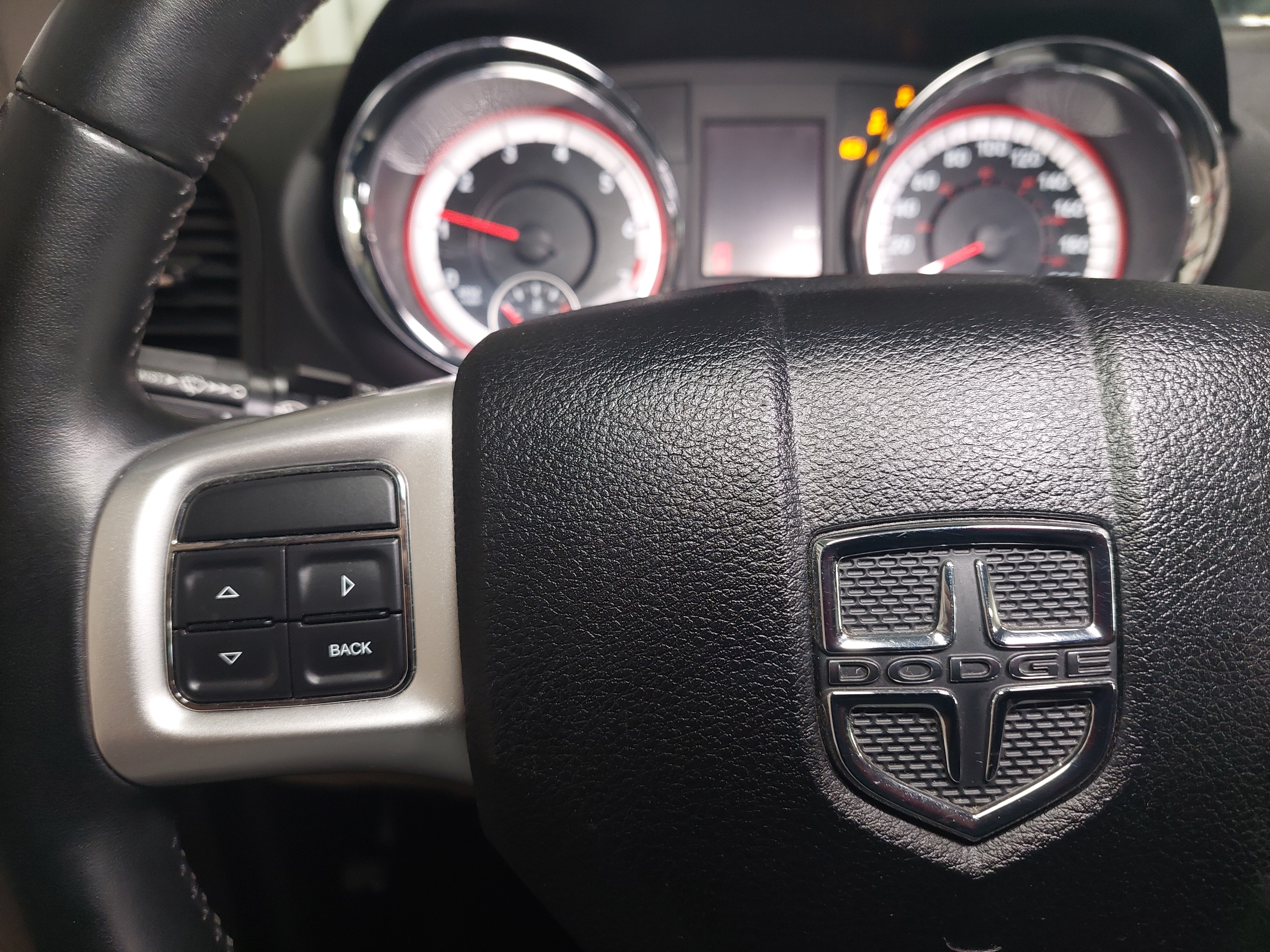 2017 Dodge Grand Caravan Crew Main Image