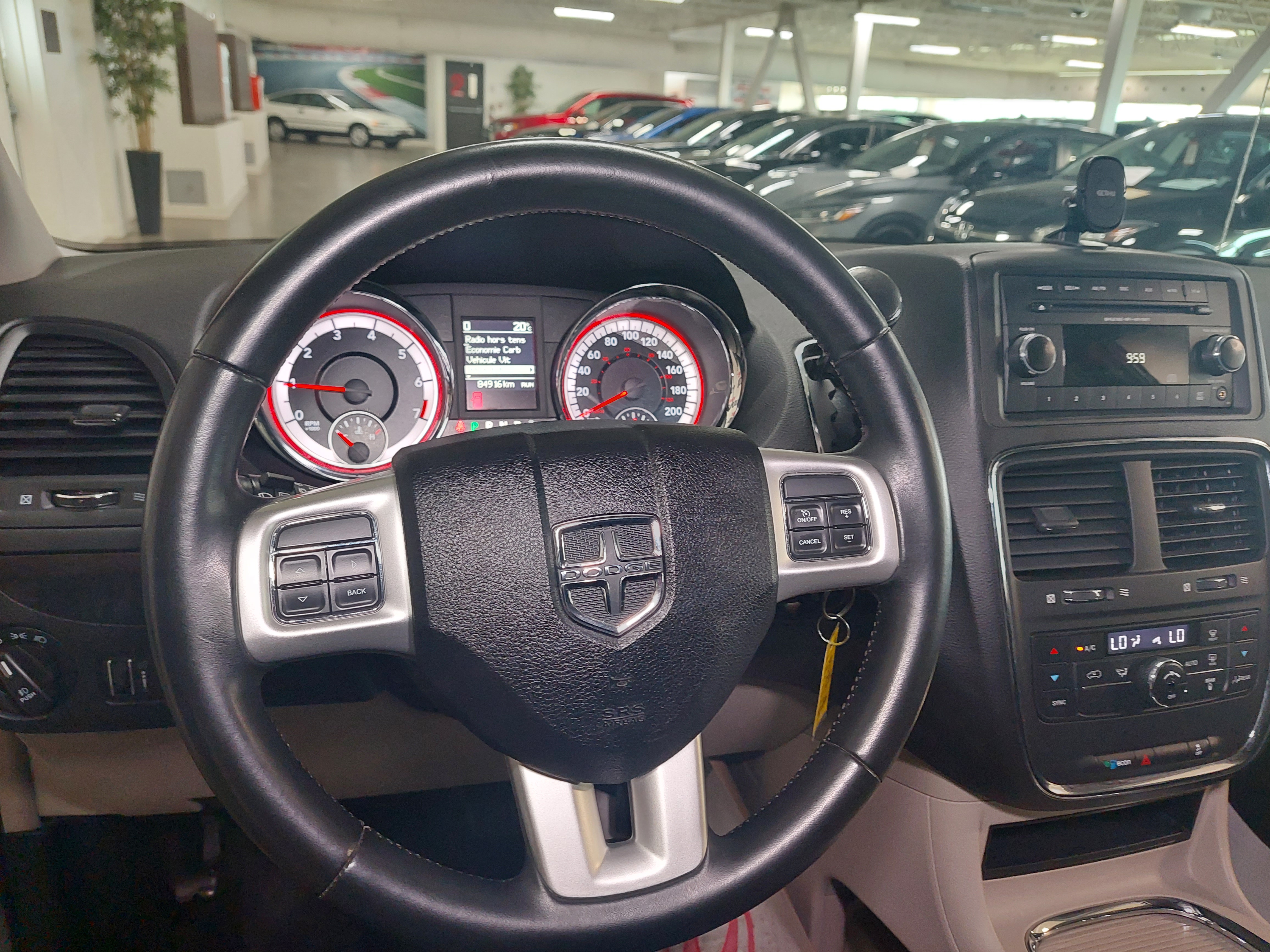 2017 Dodge Grand Caravan Crew Main Image