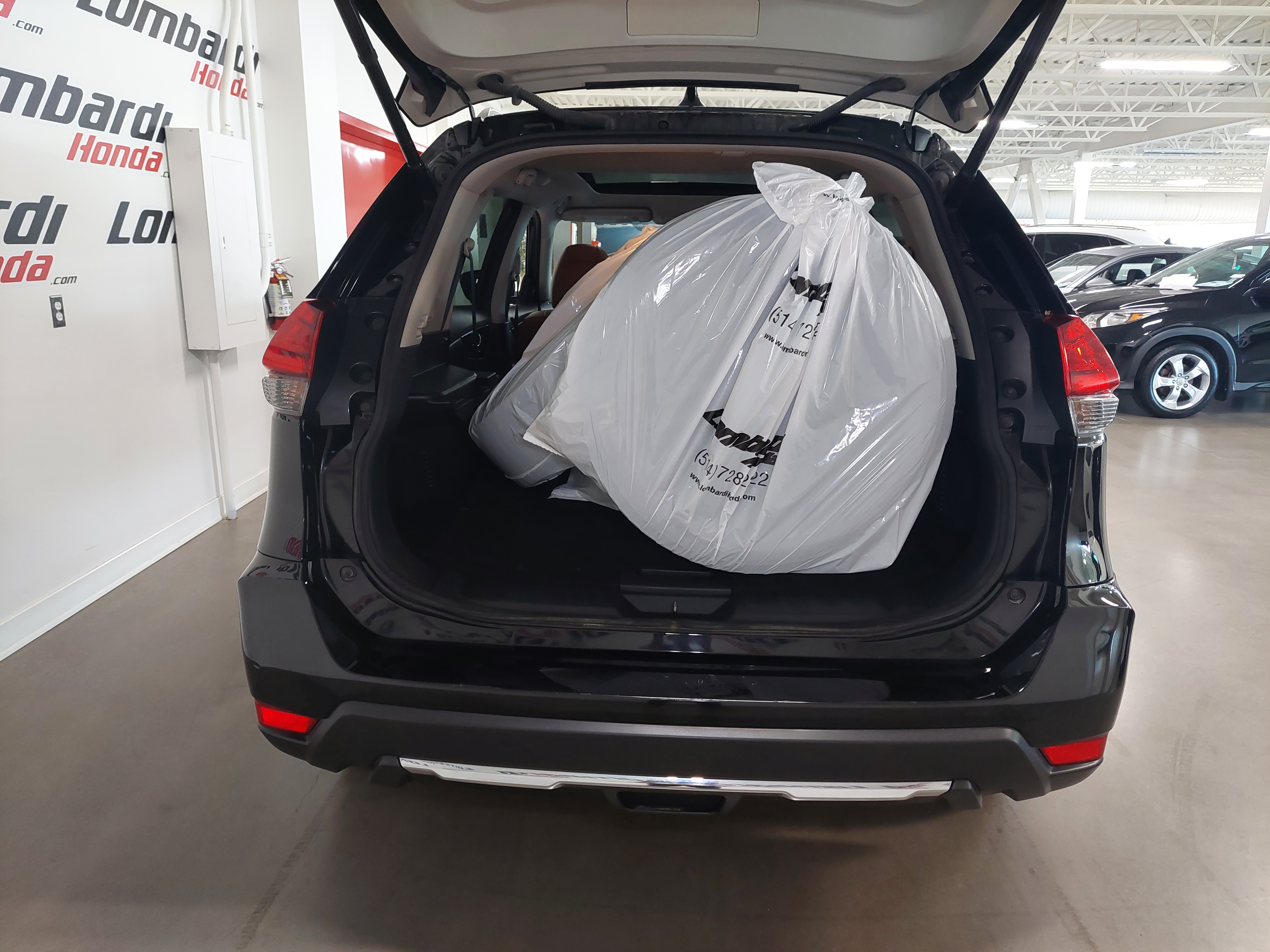 2017 Nissan Rogue SL Main Image