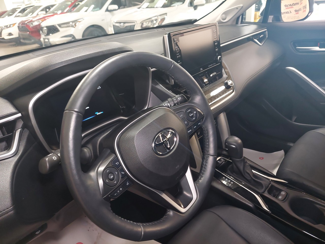 2022 Toyota Corolla Cross XLE Main Image