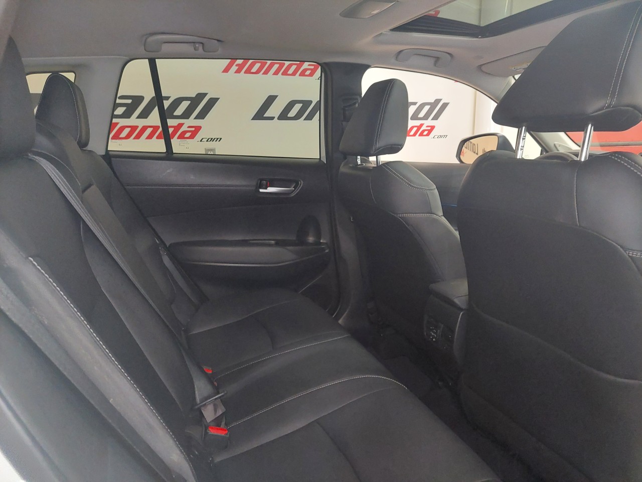 2022 Toyota Corolla Cross XLE Main Image