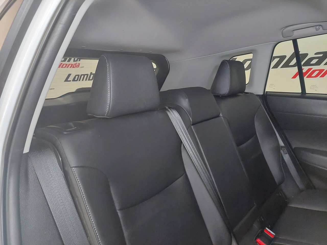 2022 Toyota Corolla Cross XLE Main Image