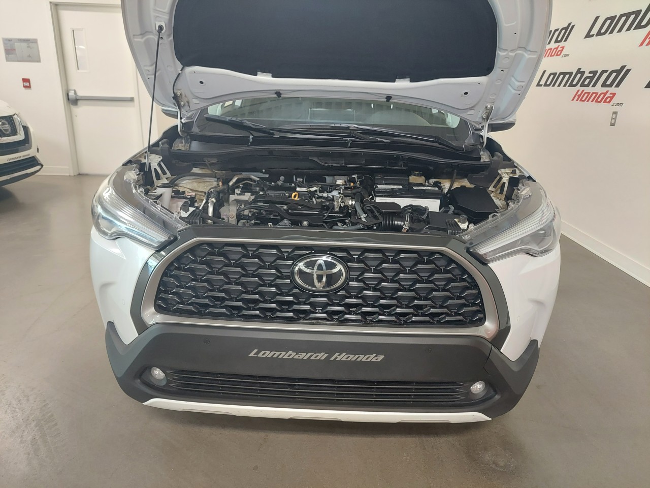 2022 Toyota Corolla Cross XLE Main Image