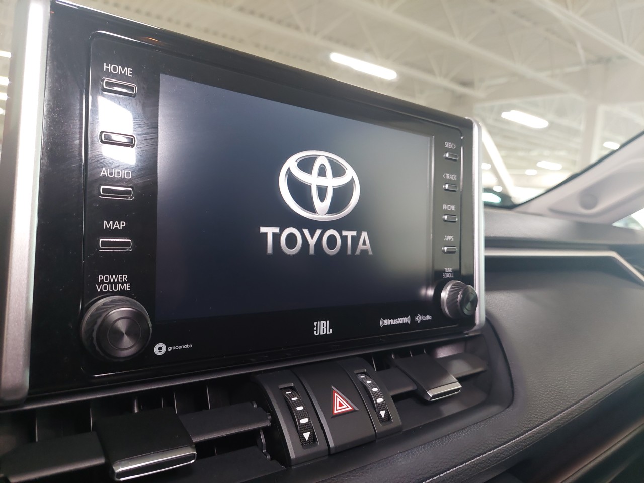2020 Toyota RAV4 LIMITED Main Image