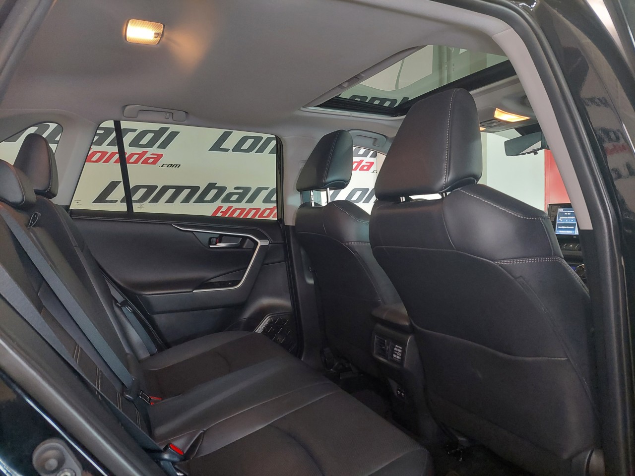 2020 Toyota RAV4 LIMITED Main Image