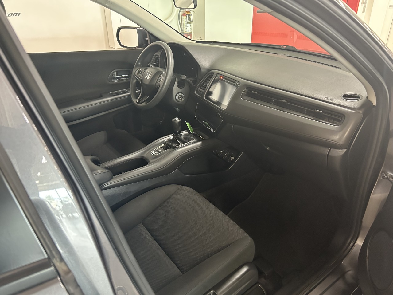 2017 Honda HR-V LX Main Image