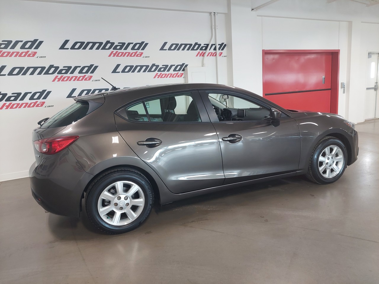 2016 Mazda 3 GX Image principale