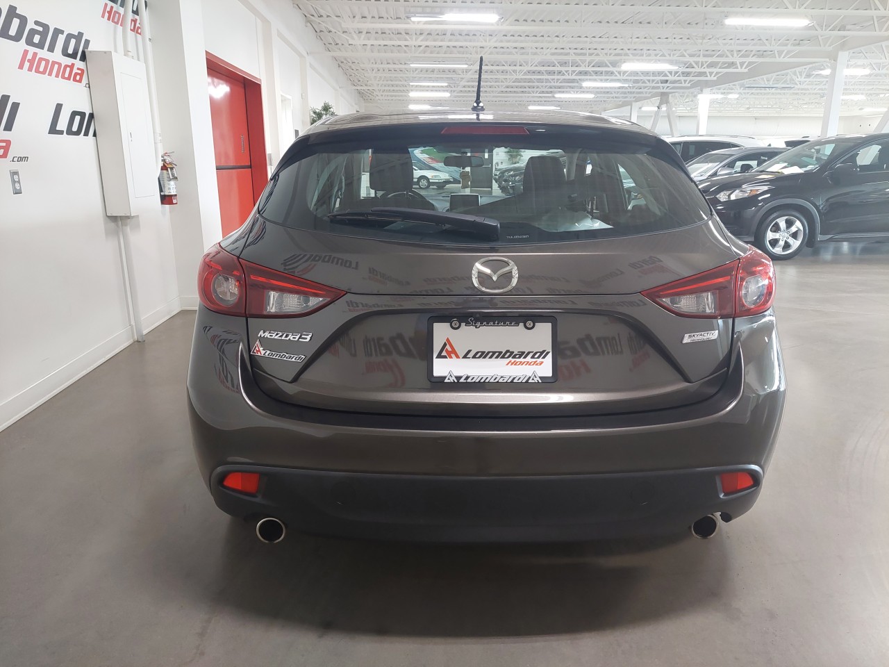 2016 Mazda 3 GX Image principale