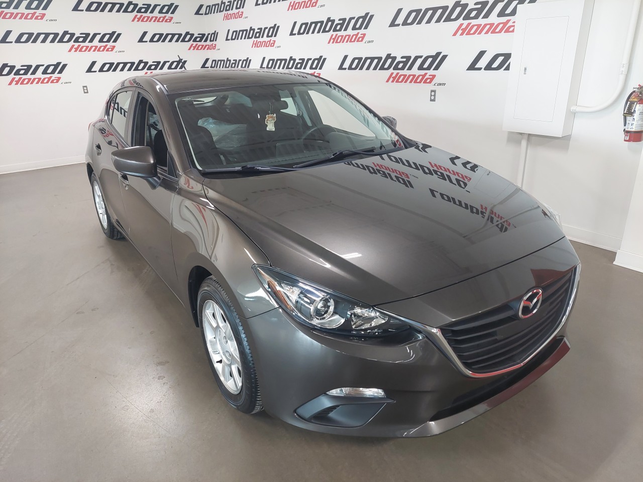 2016 Mazda 3 GX Image principale