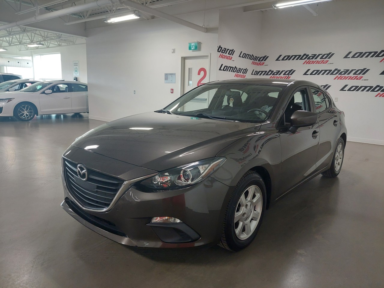 2016 Mazda 3 GX Image principale