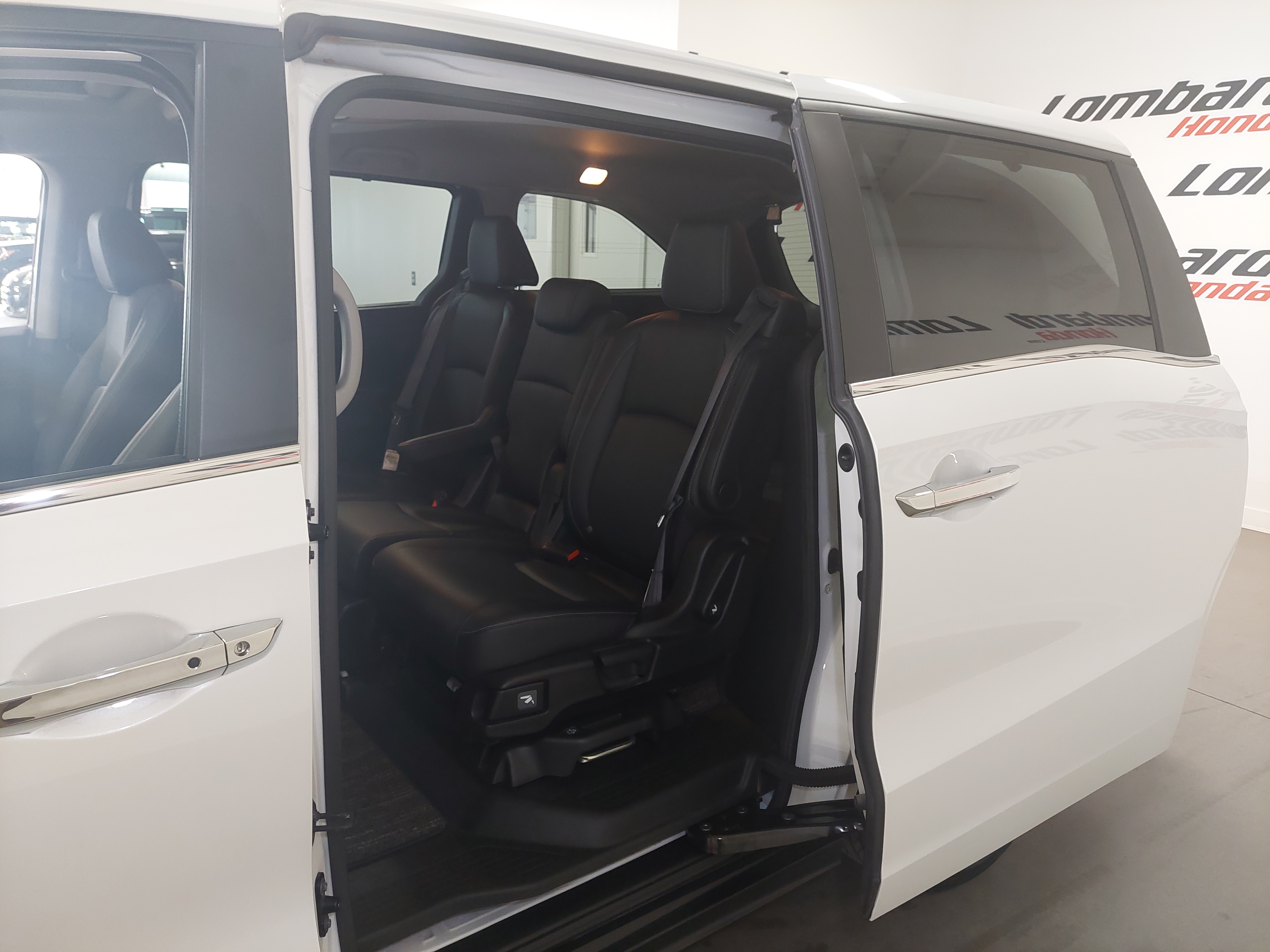 2022 Honda Odyssey EX-L Main Image
