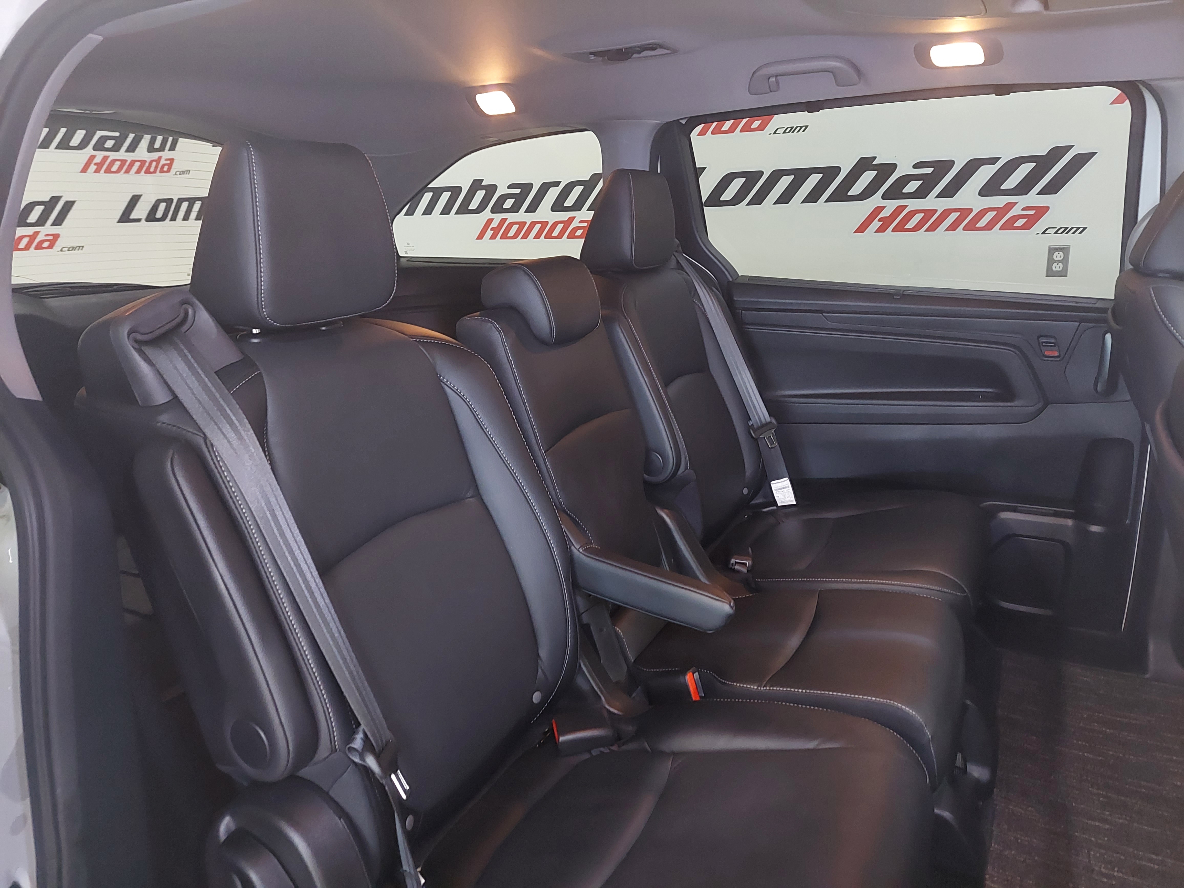 2022 Honda Odyssey EX-L Main Image