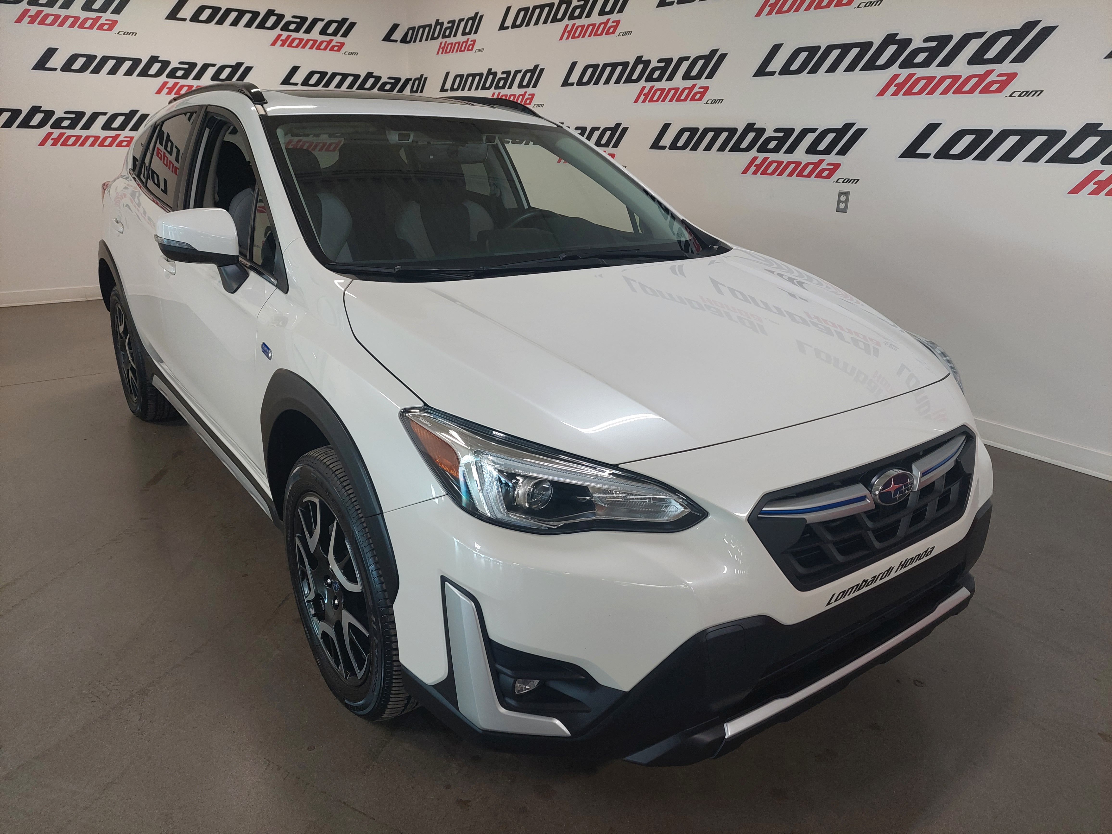 2022 Subaru Crosstrek Limited Main Image