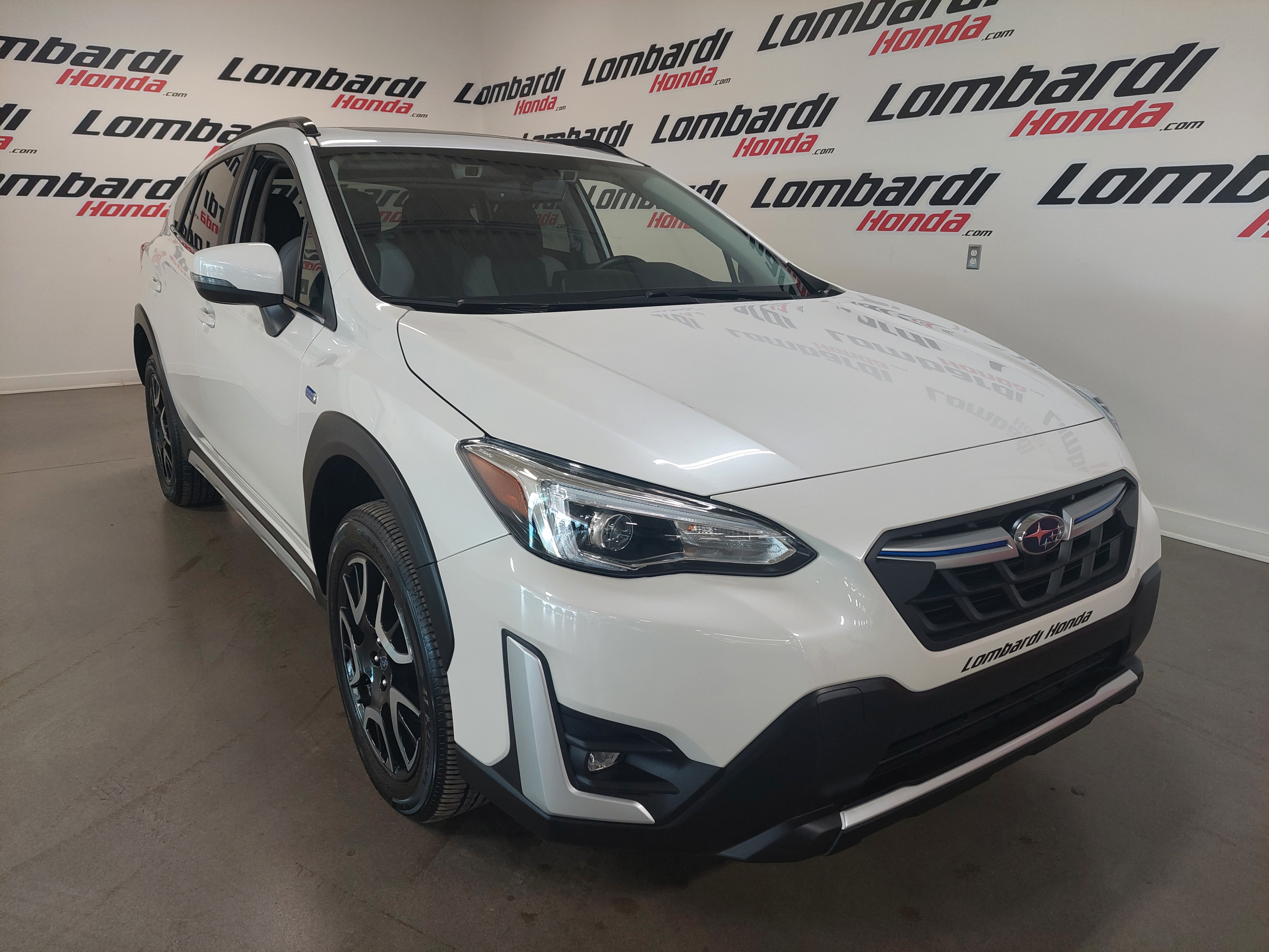 2022 Subaru Crosstrek Limited Main Image
