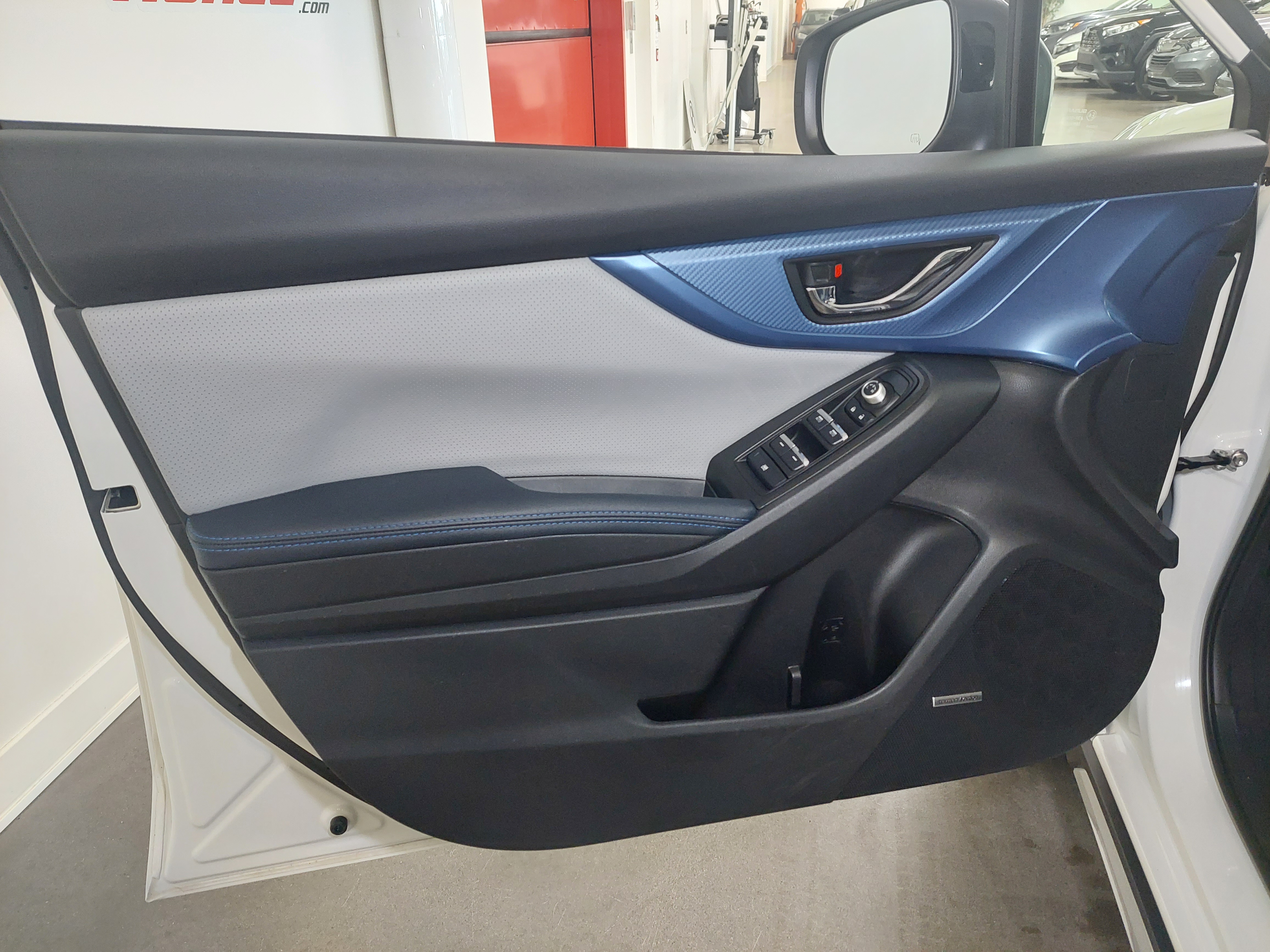 2022 Subaru Crosstrek Limited Main Image