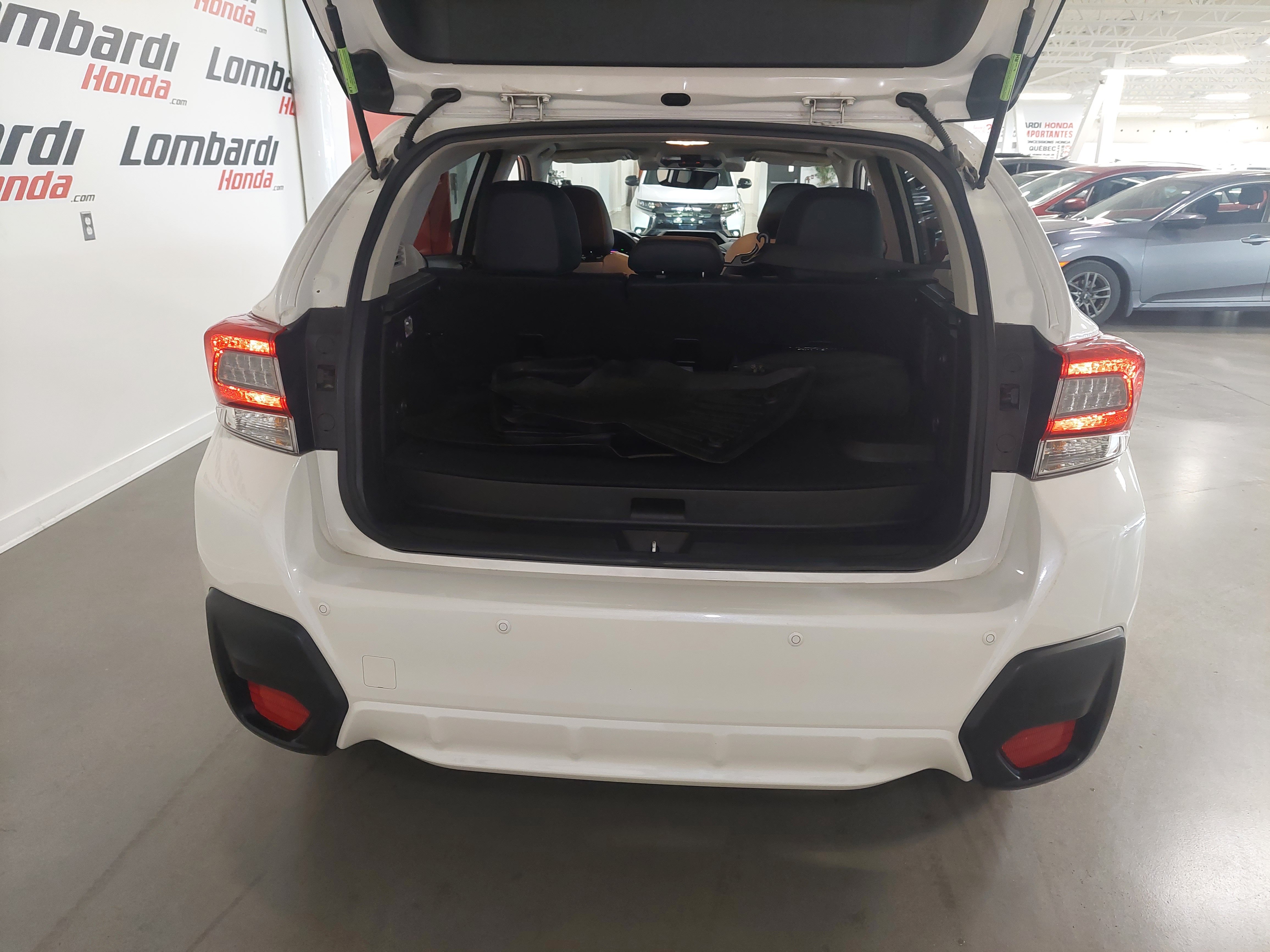 2022 Subaru Crosstrek Limited Main Image