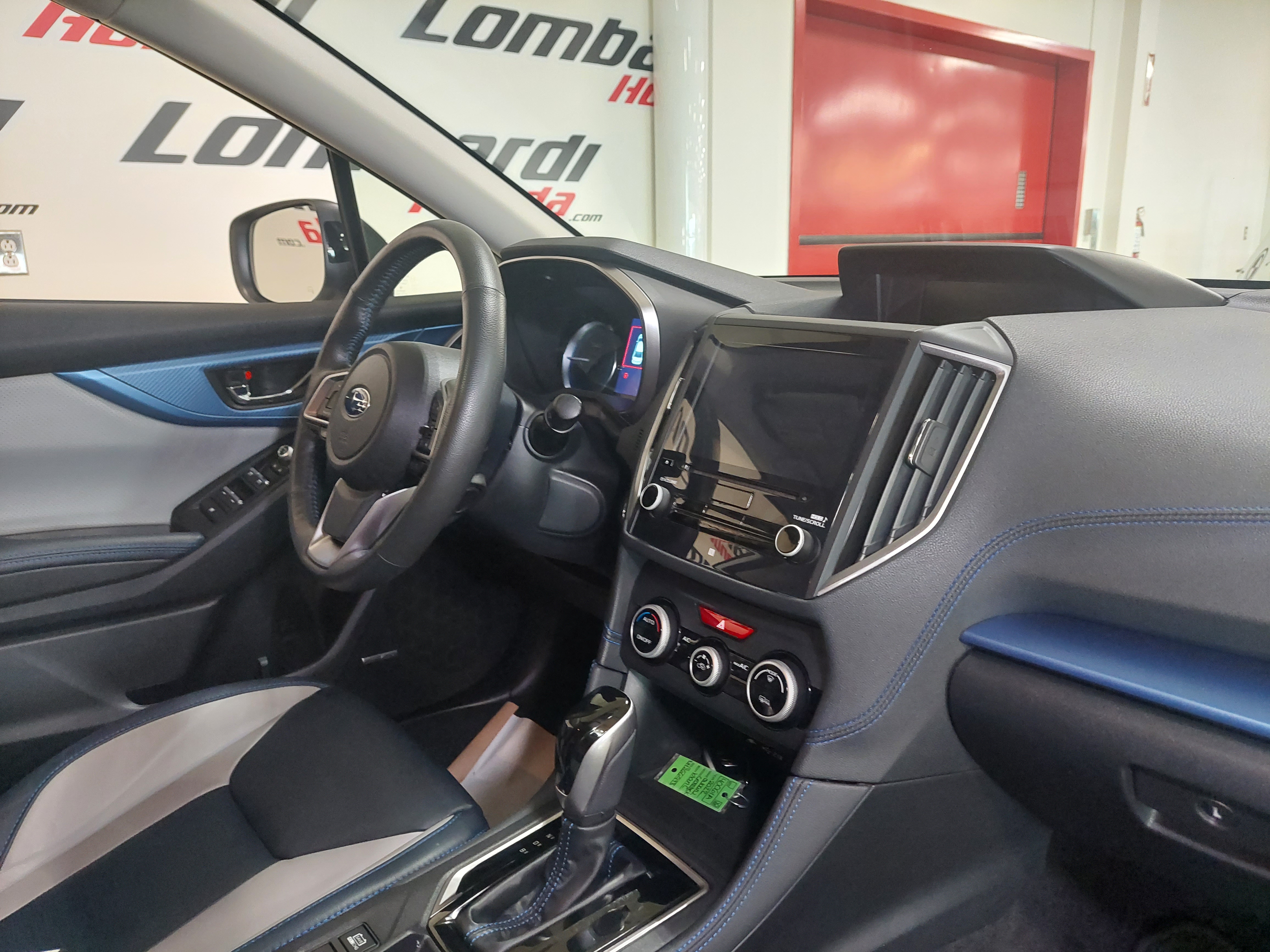 2022 Subaru Crosstrek Limited Main Image