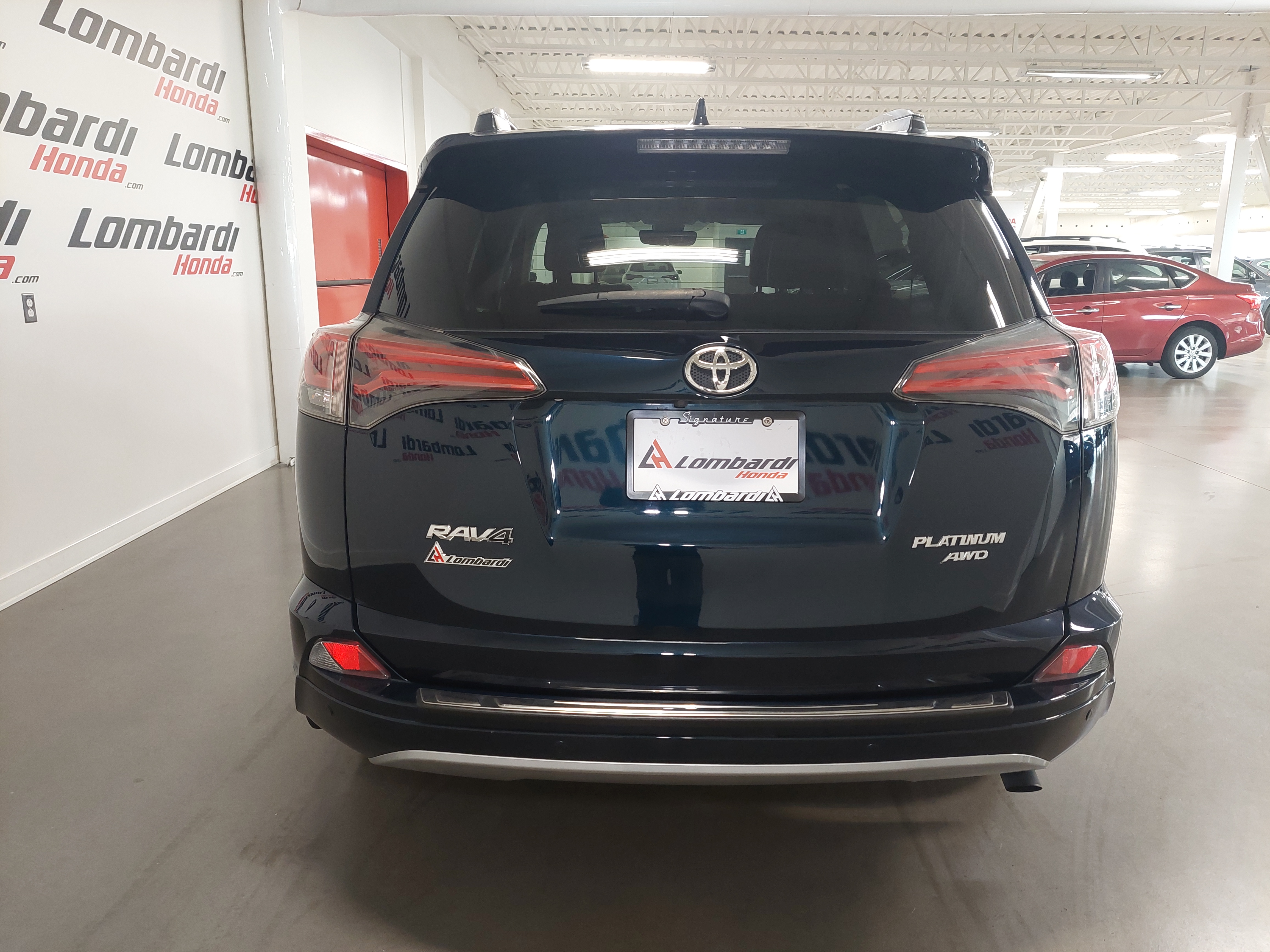 2018 Toyota RAV4 Limited Image principale