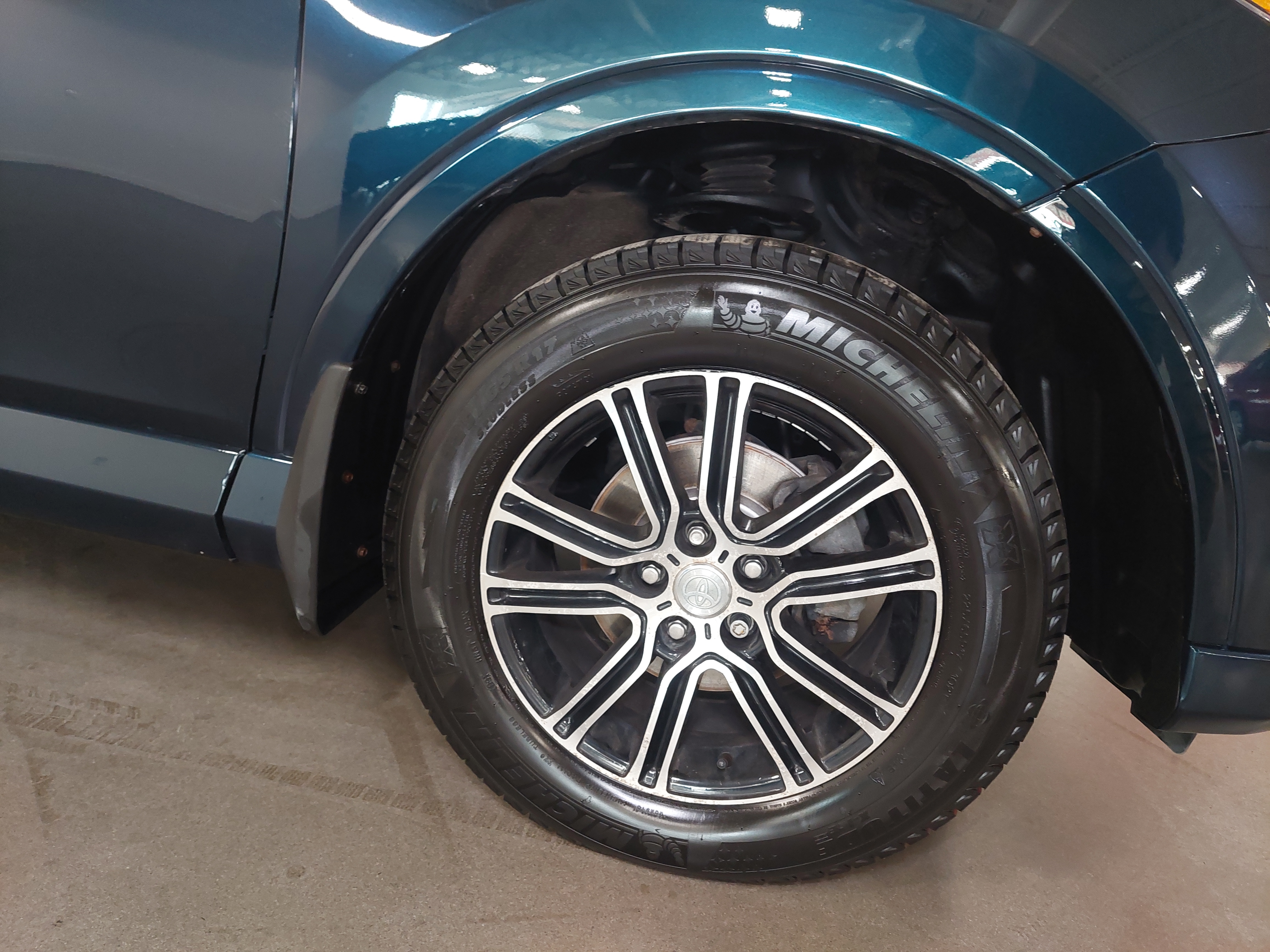 2018 Toyota RAV4 Limited Image principale