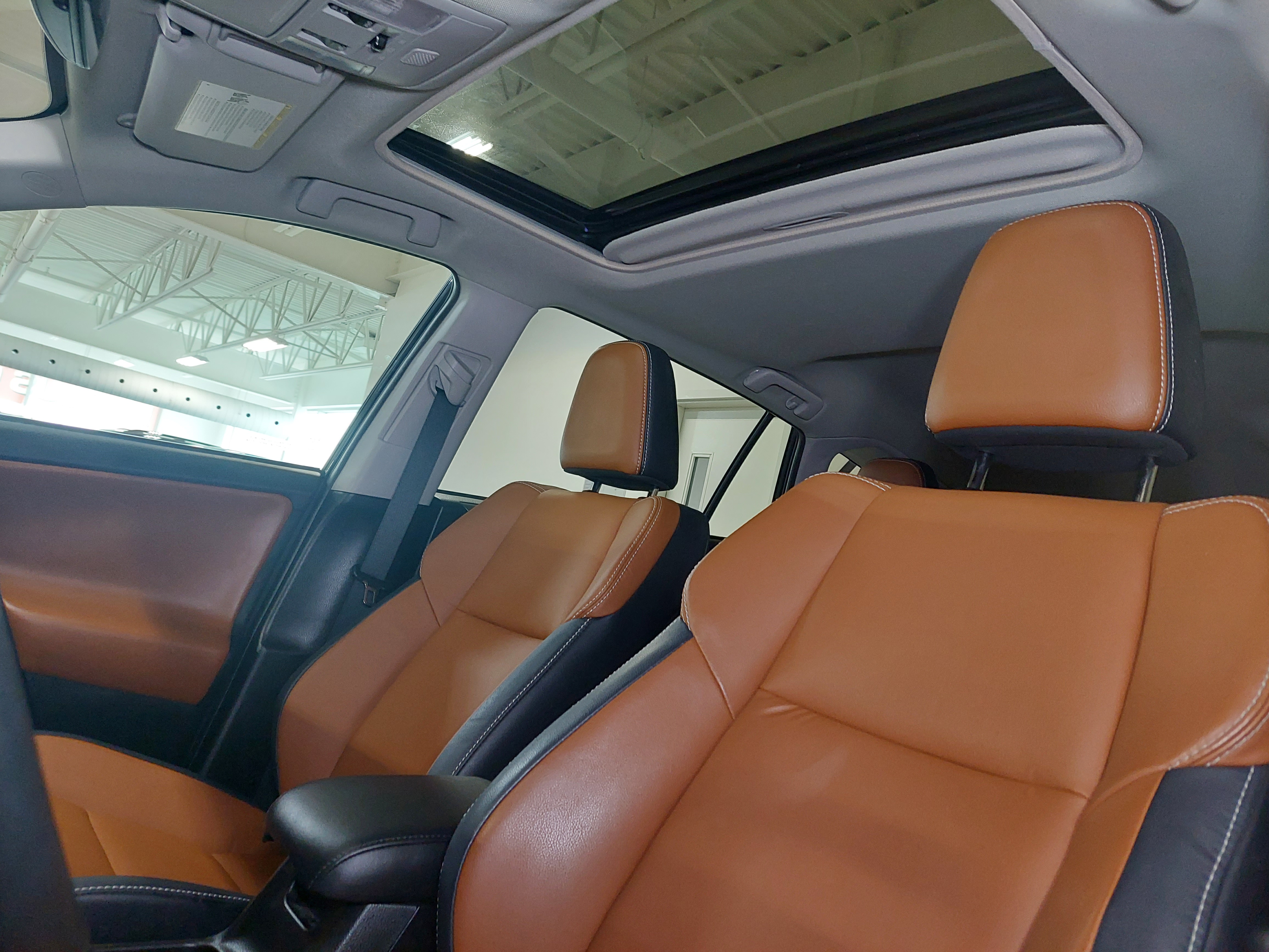 2018 Toyota RAV4 Limited Main Image