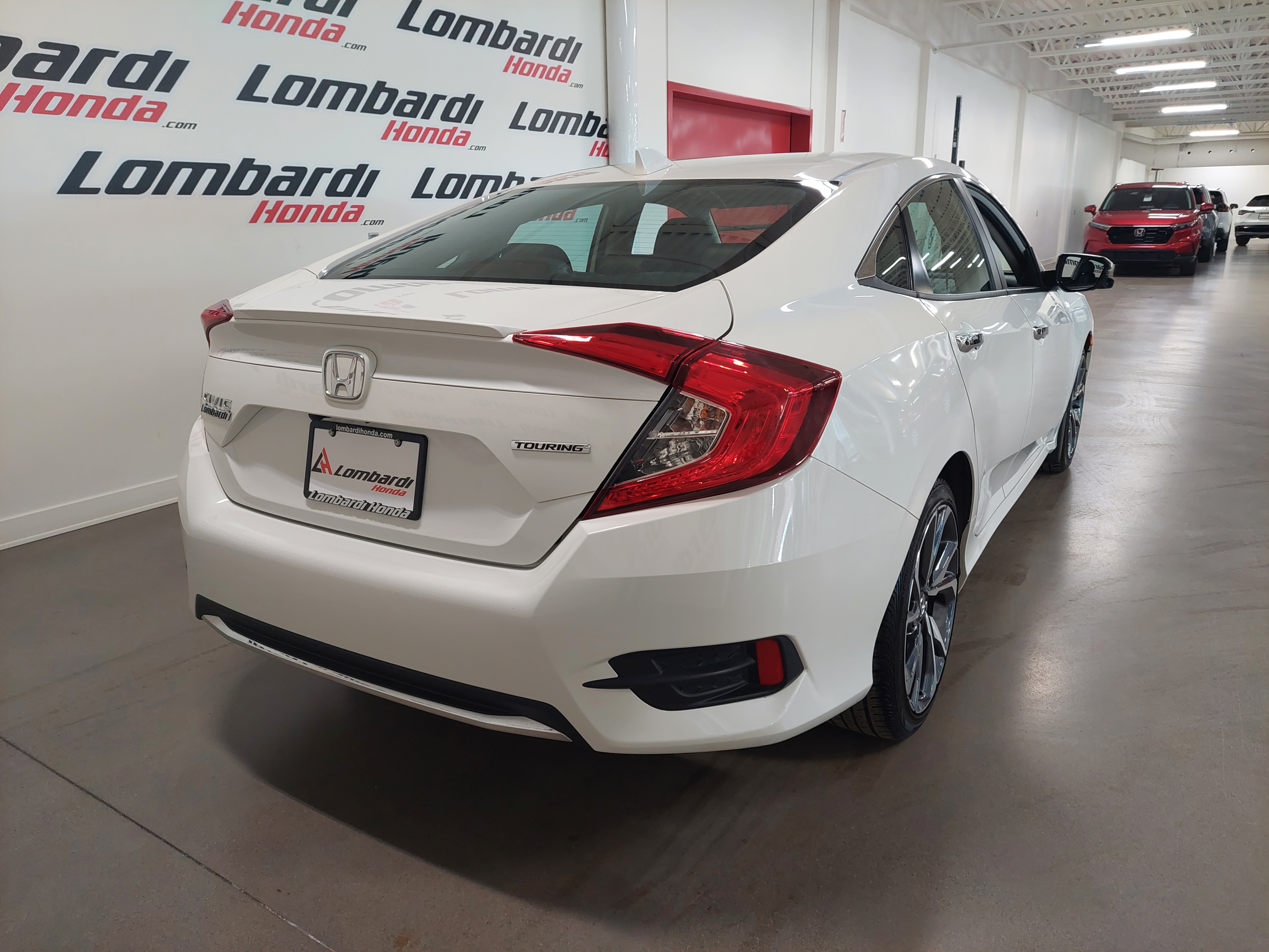 2019 Honda Civic Touring Main Image