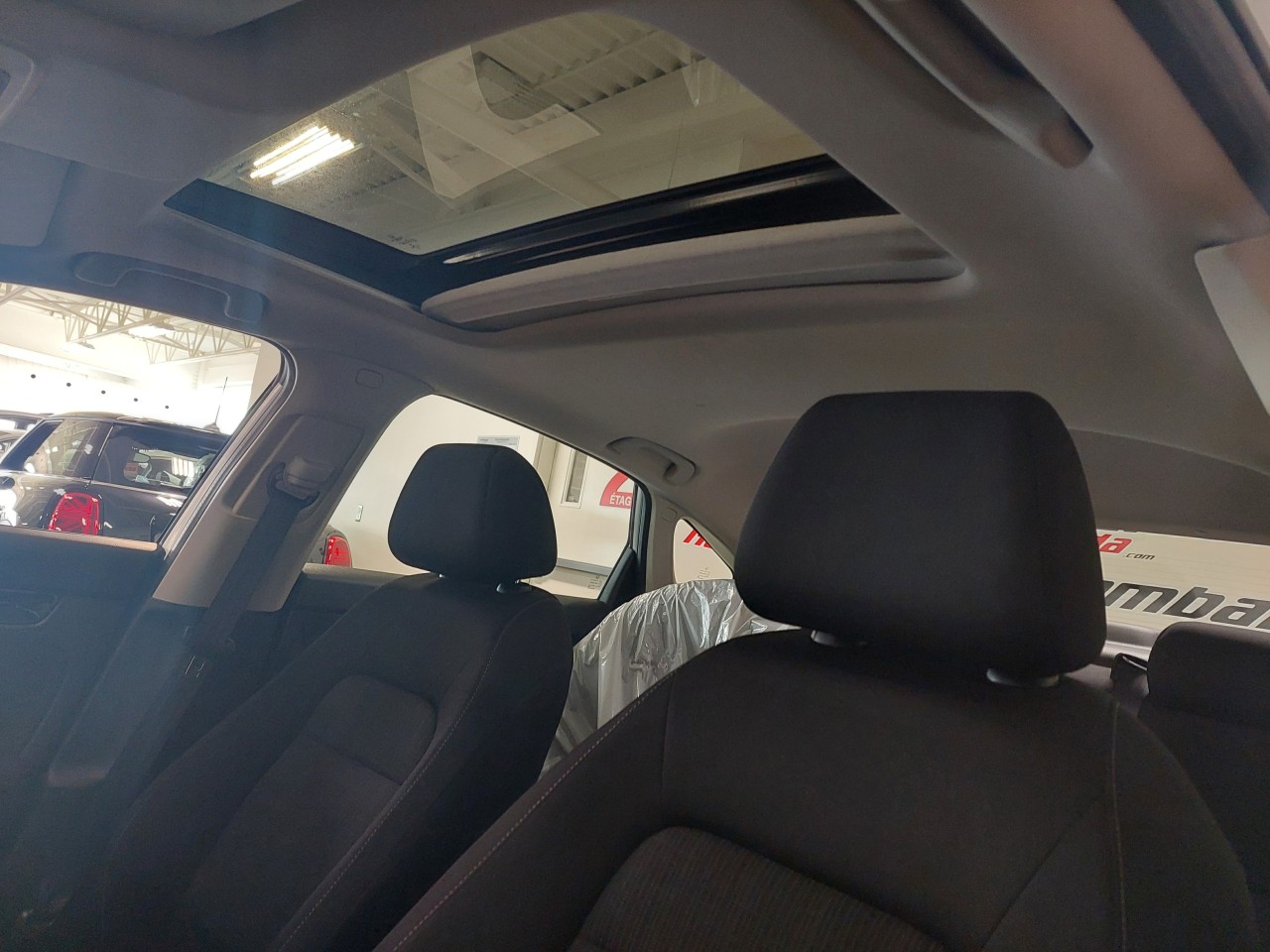 2022 Honda Civic EX Main Image