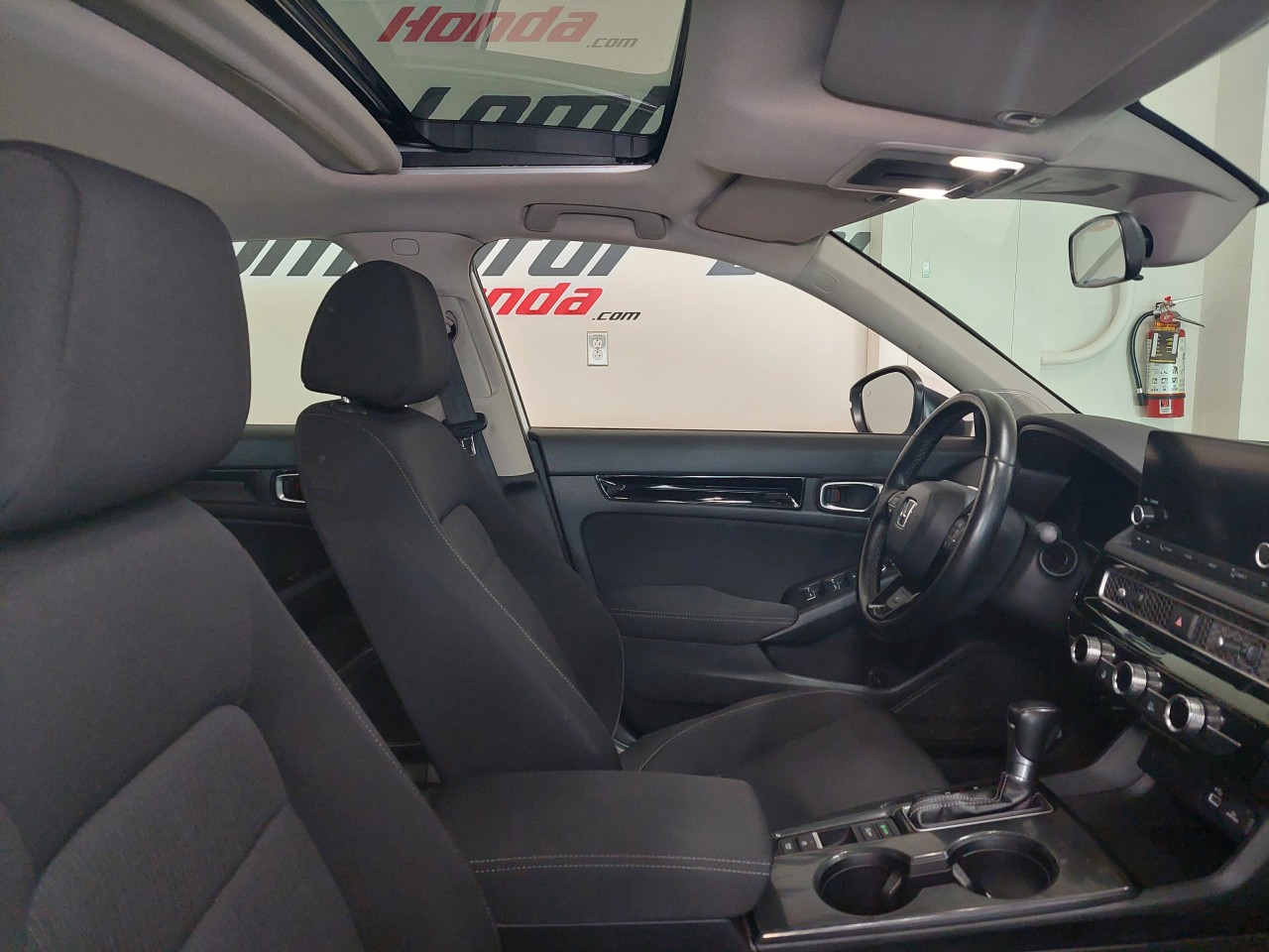 2022 Honda Civic EX Main Image