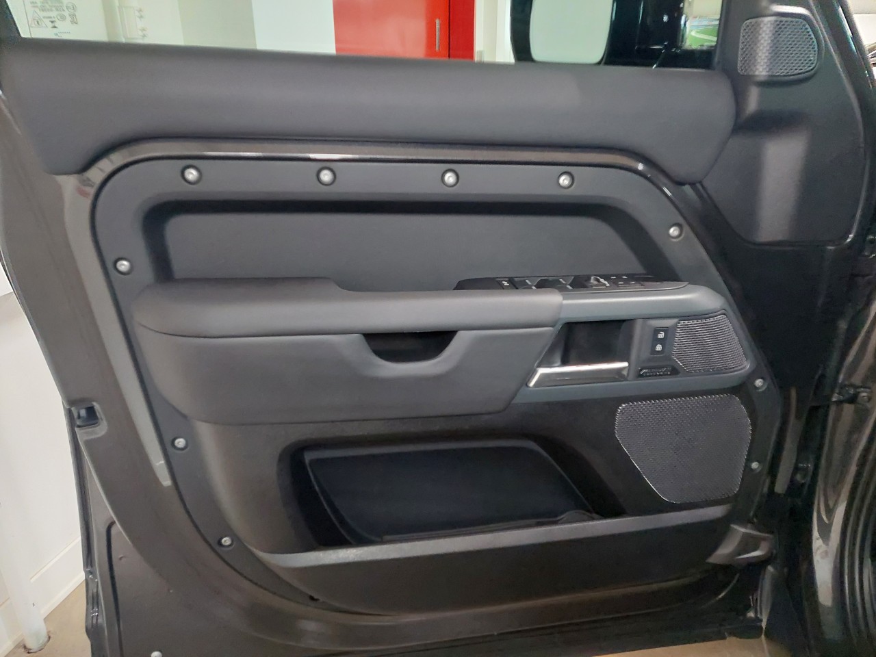 2023 Land Rover Defender 110 P400 X-Dynamic SE Carpathian Grey Main Image