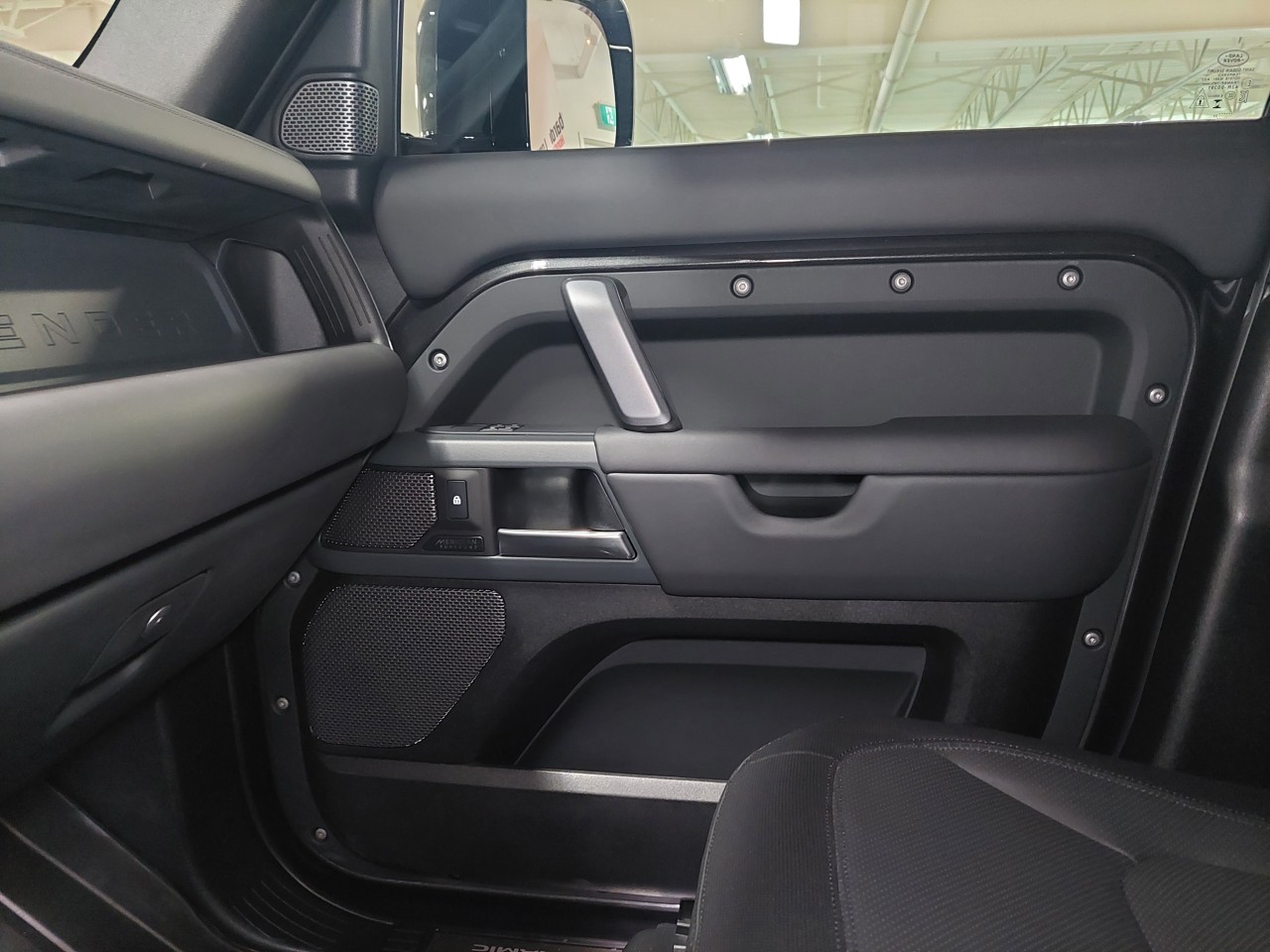 2023 Land Rover Defender 110 P400 X-Dynamic SE Carpathian Grey Main Image