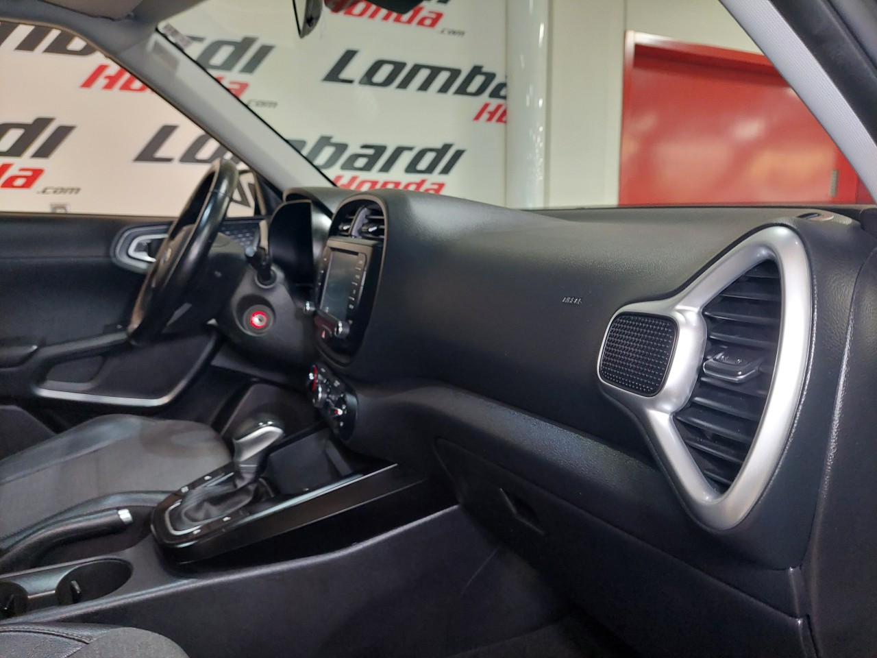 2020 Kia Soul EX Main Image