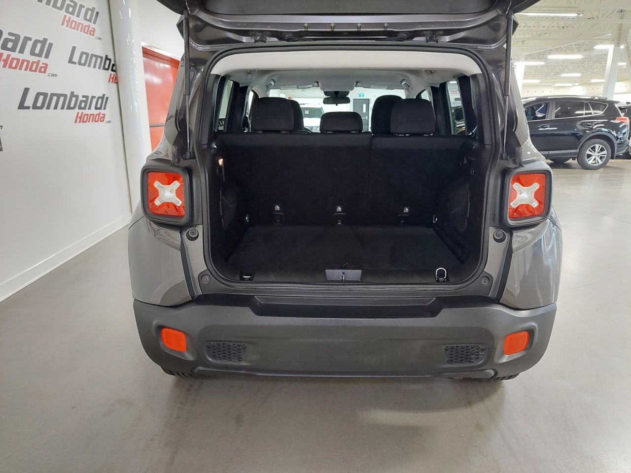 2018 Jeep Renegade Sport Main Image
