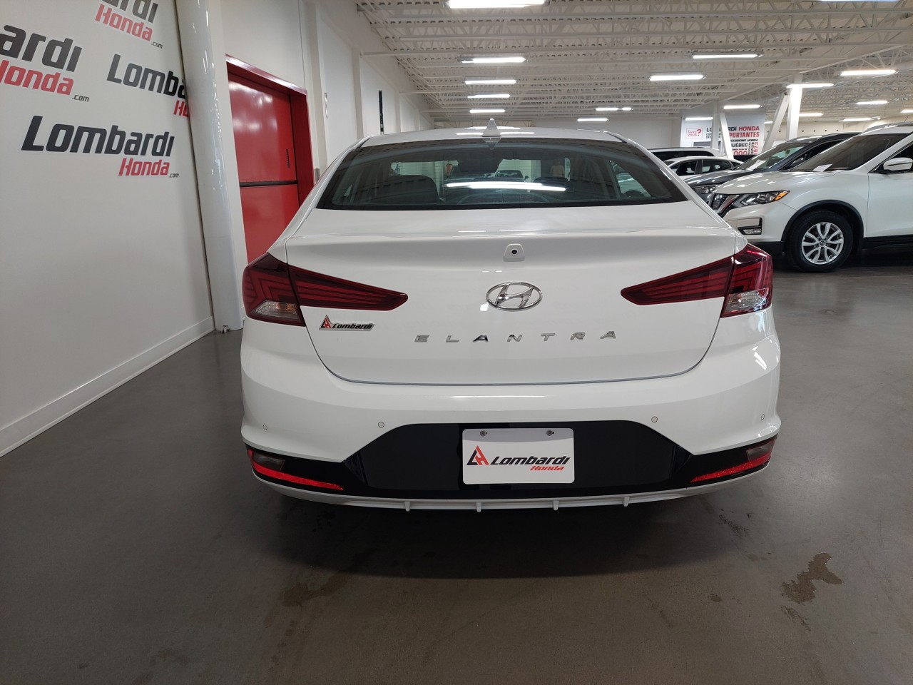 2020 Hyundai Elantra Ultimate Main Image